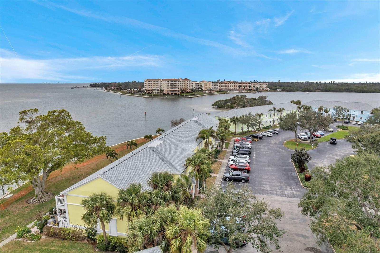 5258 BEACH DR SE, ST PETERSBURG, FL, 33705