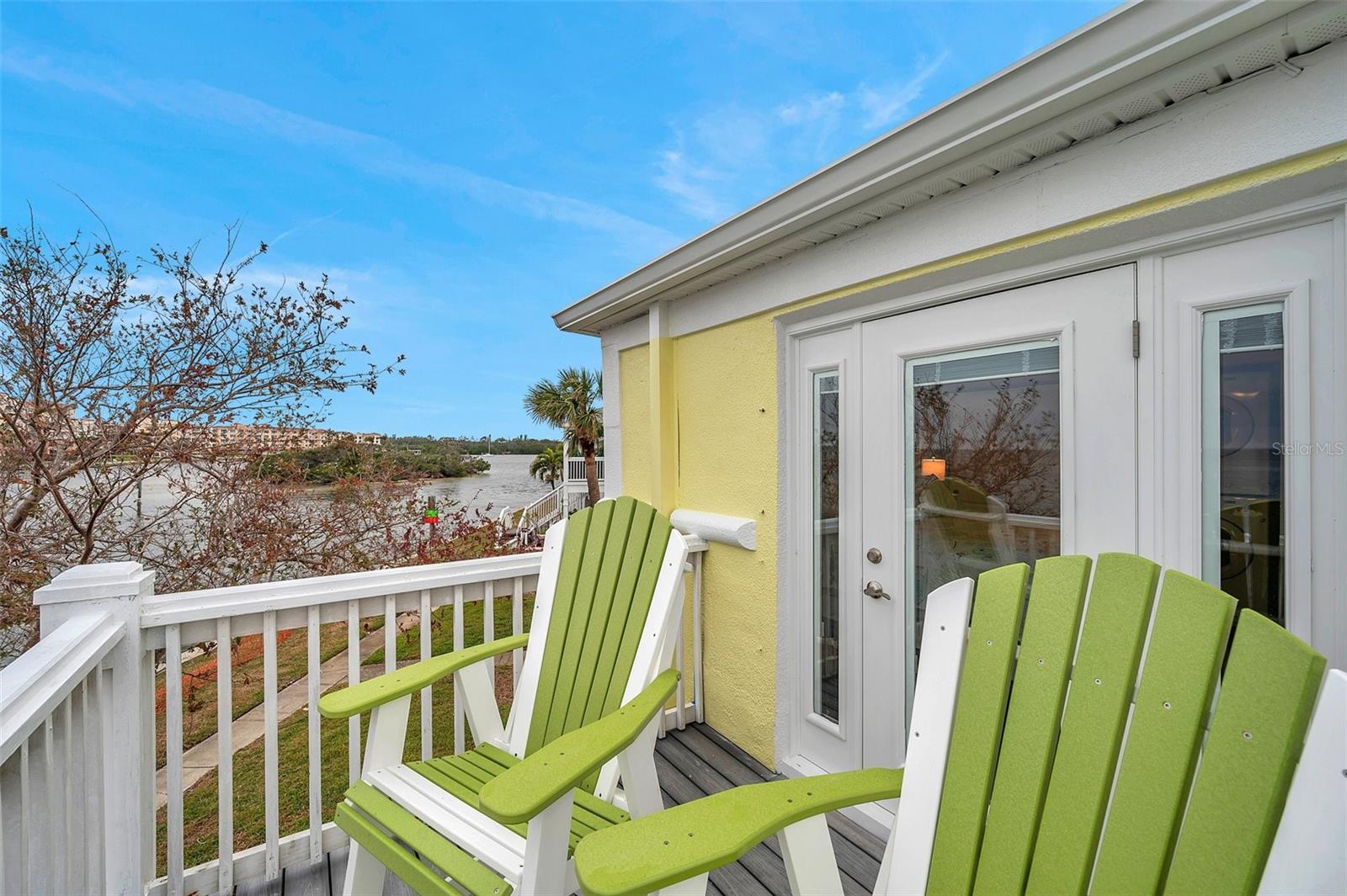 5258 BEACH DR SE, ST PETERSBURG, FL, 33705