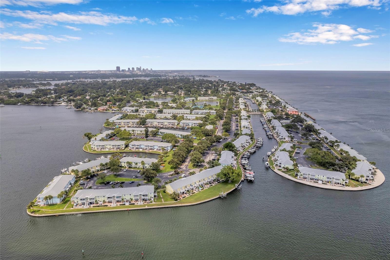 5258 BEACH DR SE, ST PETERSBURG, FL, 33705