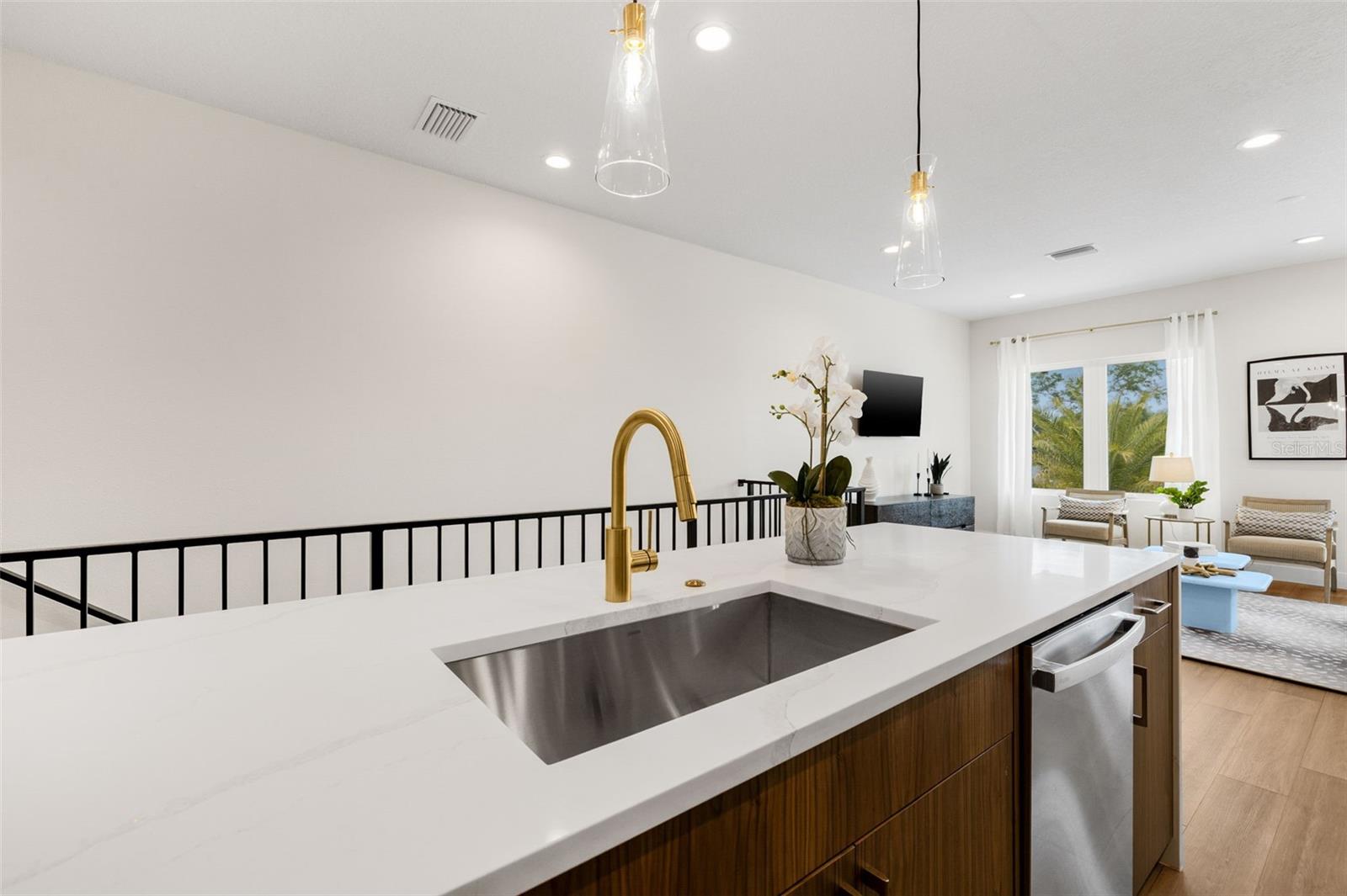 8631 5TH STREET NORTH, ST PETERSBURG, FL, 33702