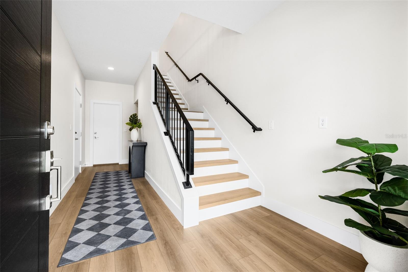 8631 5TH STREET NORTH, ST PETERSBURG, FL, 33702