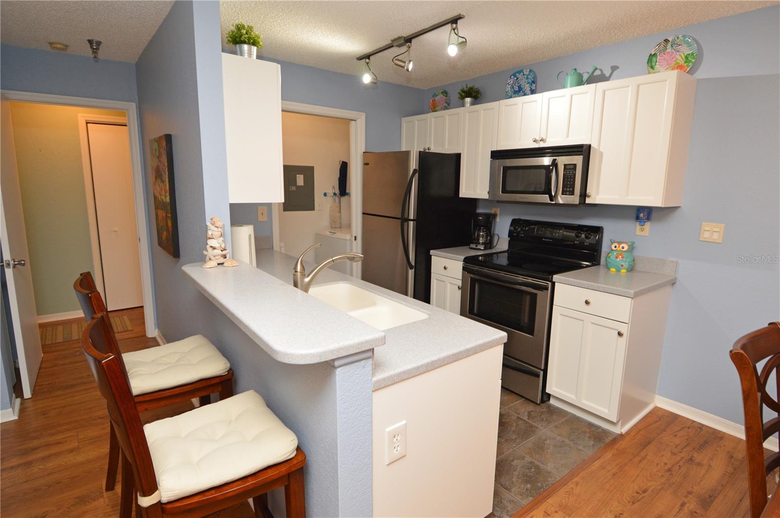 10263 GANDY BLVD N #2403 (Furnished), ST PETERSBURG, FL, 33702