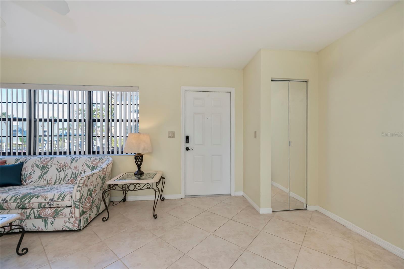 3335 PURPLE MARTIN DR #6, PUNTA GORDA, FL, 33950