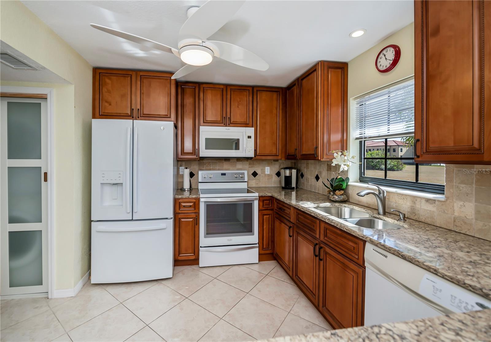 3335 PURPLE MARTIN DR #6, PUNTA GORDA, FL, 33950