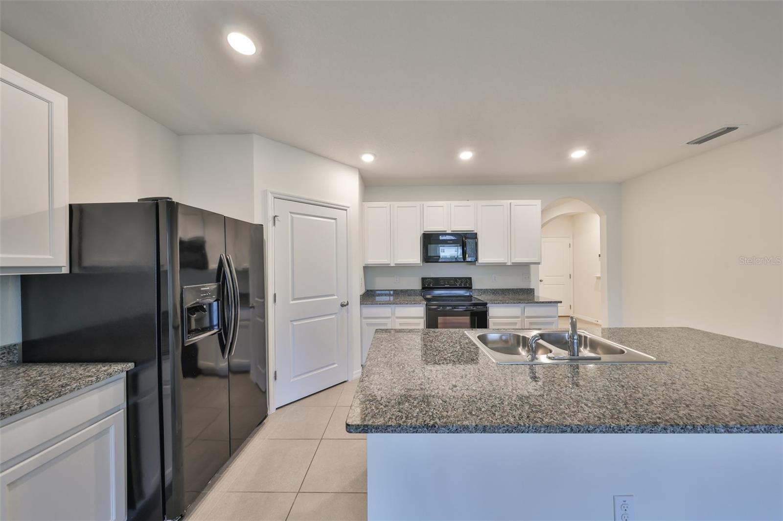 11520 KOTI CREEK LN, THONOTOSASSA, FL, 33592