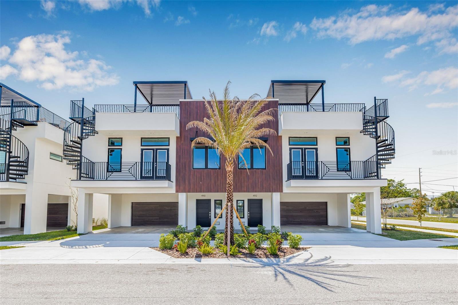 484 87TH AVENUE NORTH, ST PETERSBURG, FL, 33702