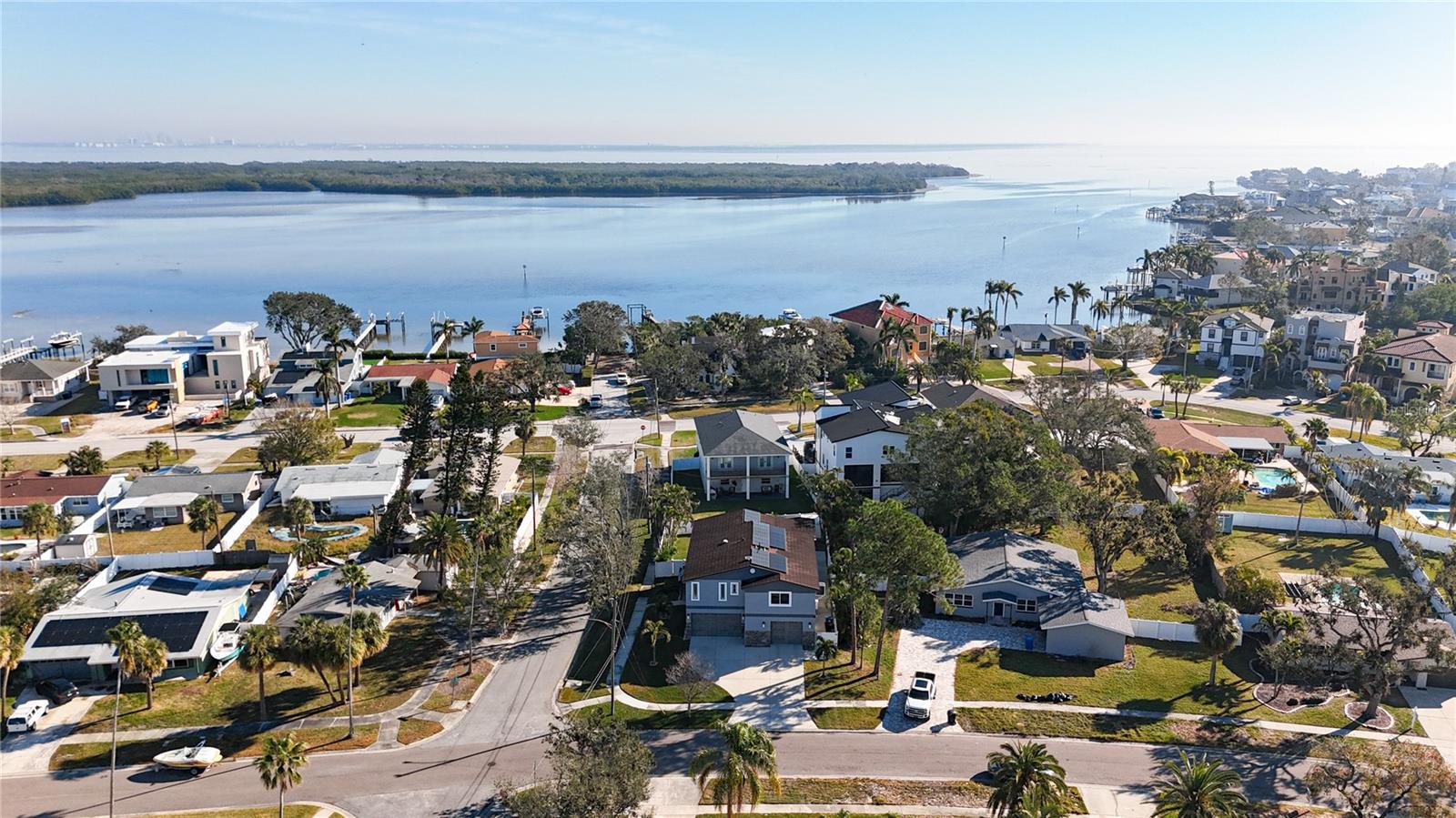 1600 PENNSYLVANIA AVE NE, ST PETERSBURG, FL, 33703