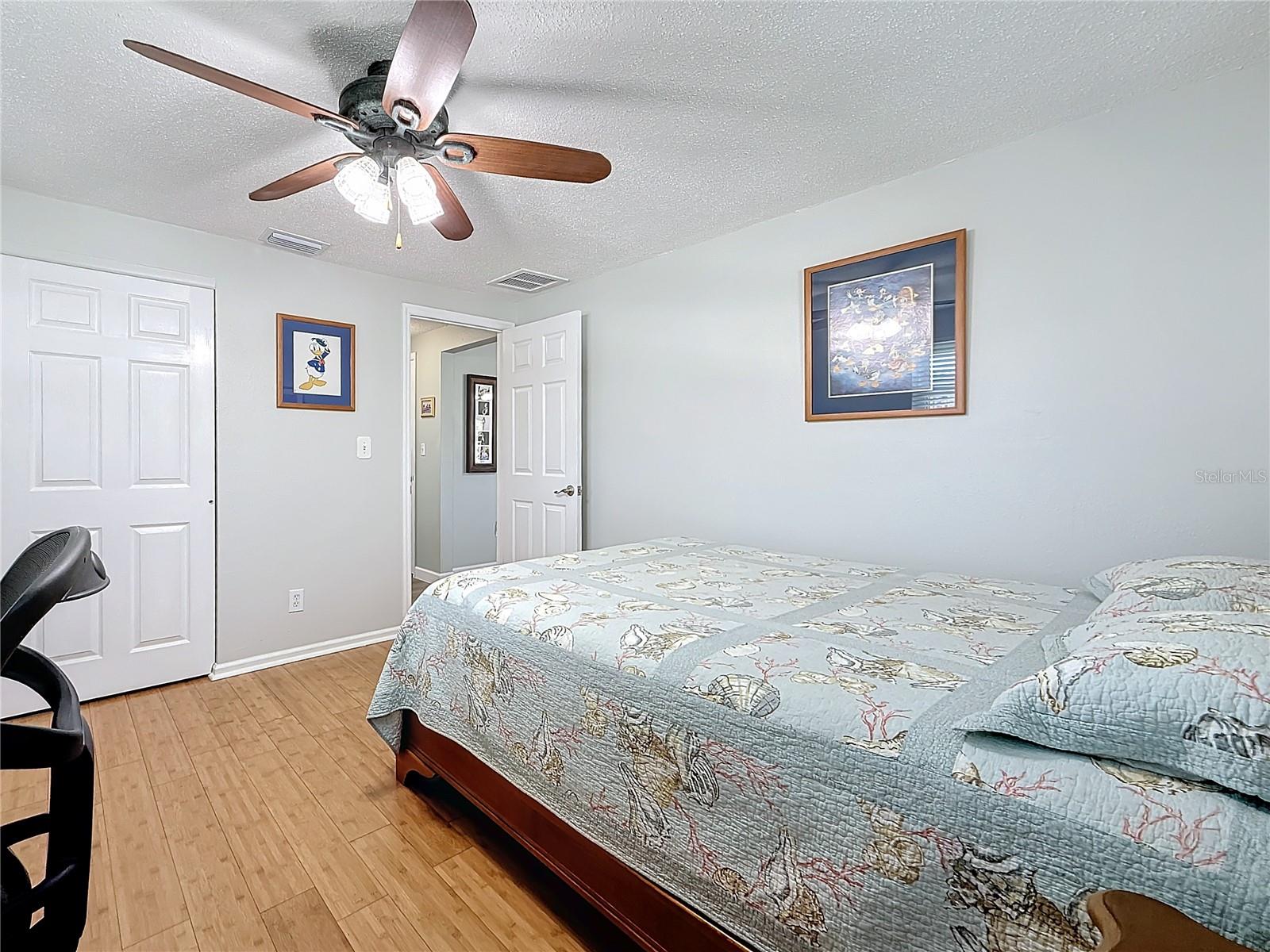 1600 PENNSYLVANIA AVE NE, ST PETERSBURG, FL, 33703