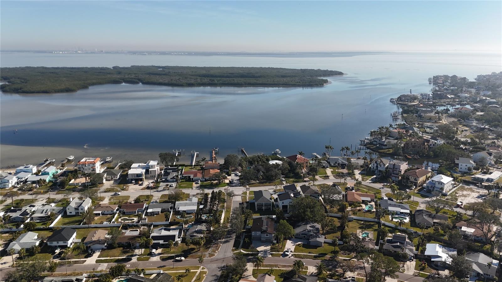1600 PENNSYLVANIA AVE NE, ST PETERSBURG, FL, 33703