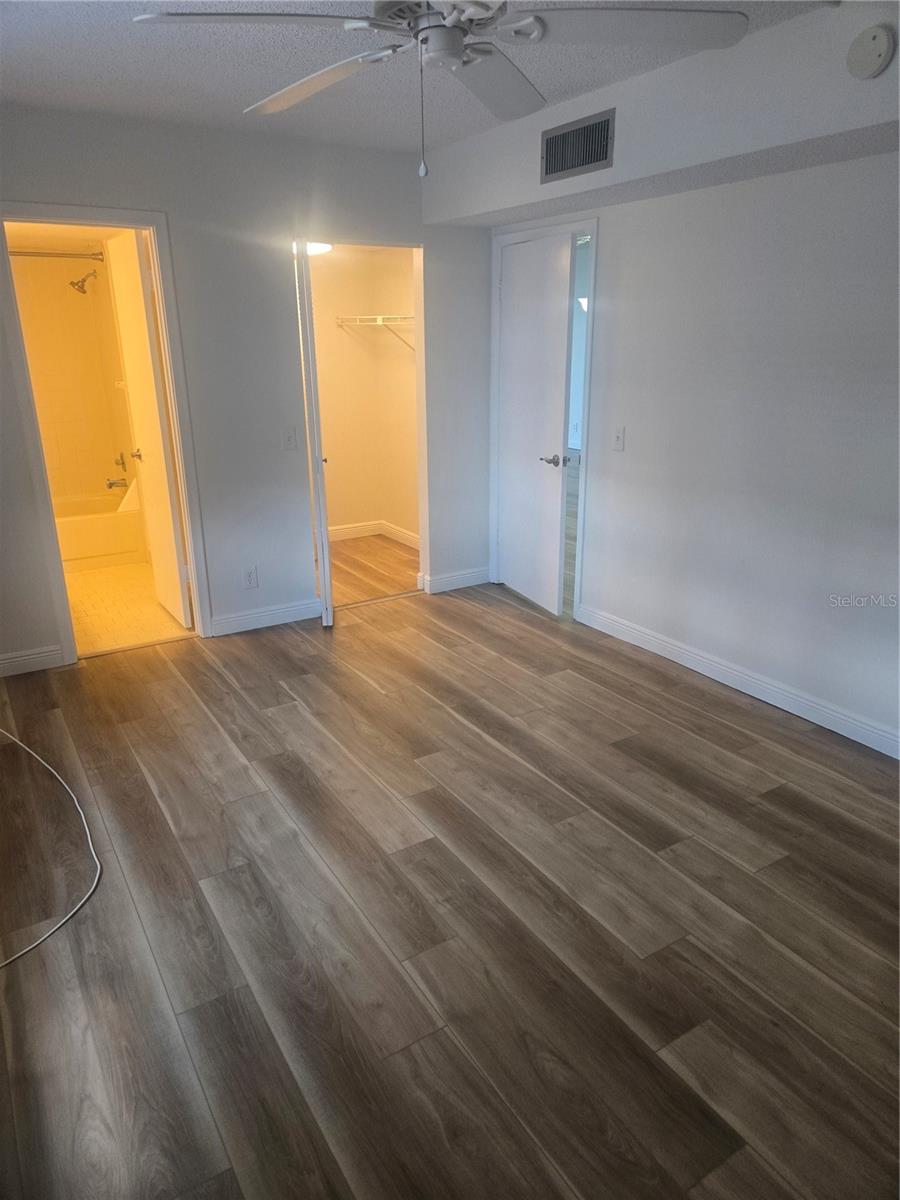 5724 LA PUERTA DEL SOL BLVD S #247, ST PETERSBURG, FL, 33715