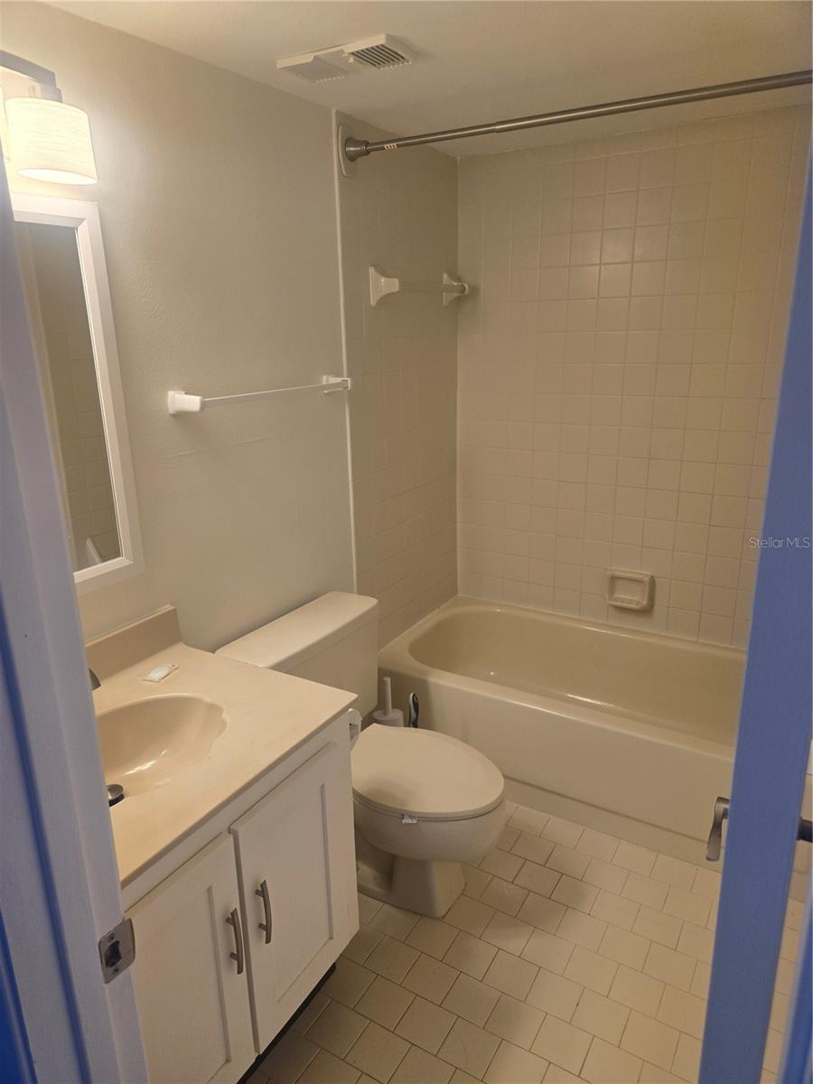 5724 LA PUERTA DEL SOL BLVD S #247, ST PETERSBURG, FL, 33715
