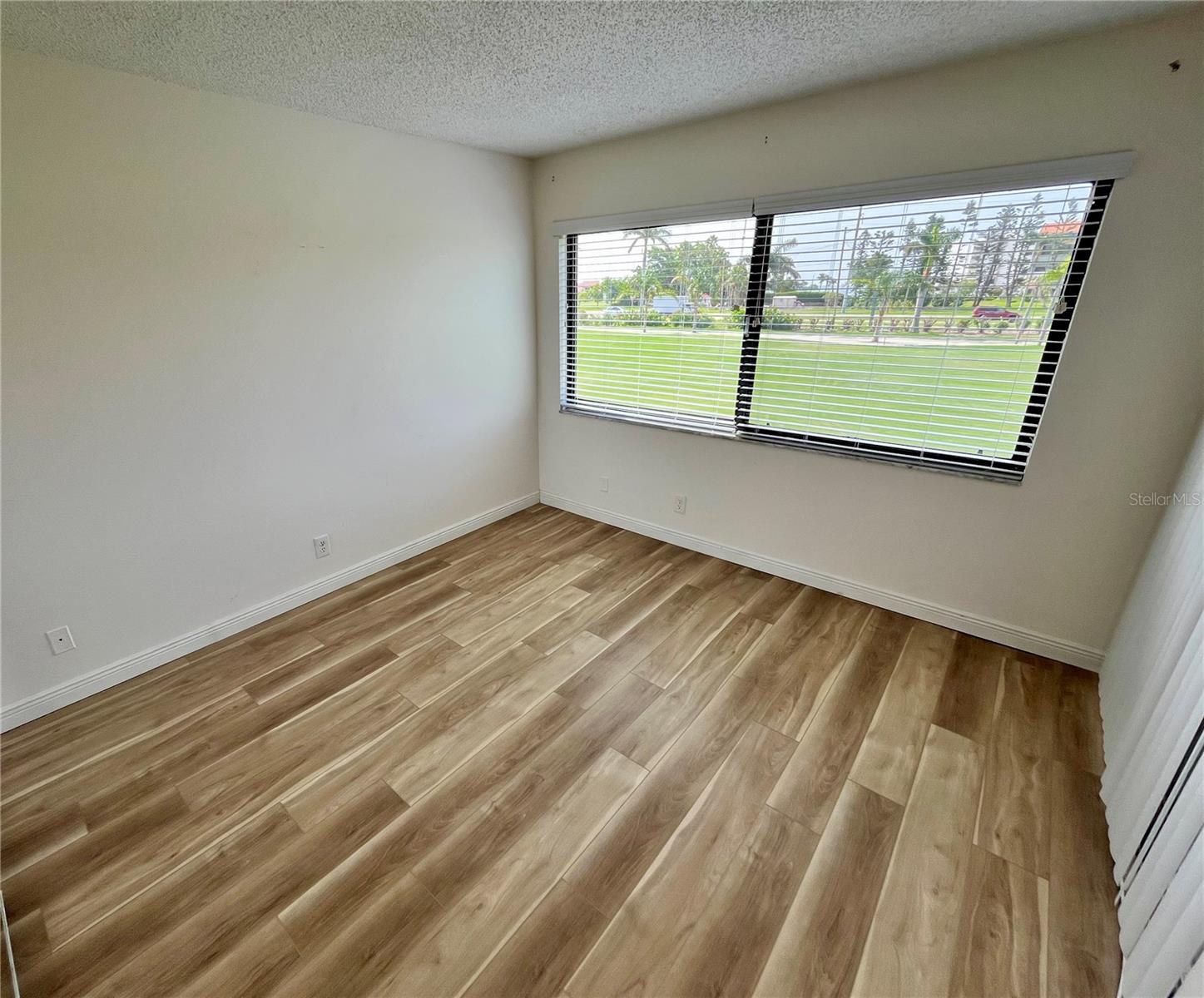 5724 LA PUERTA DEL SOL BLVD S #247, ST PETERSBURG, FL, 33715