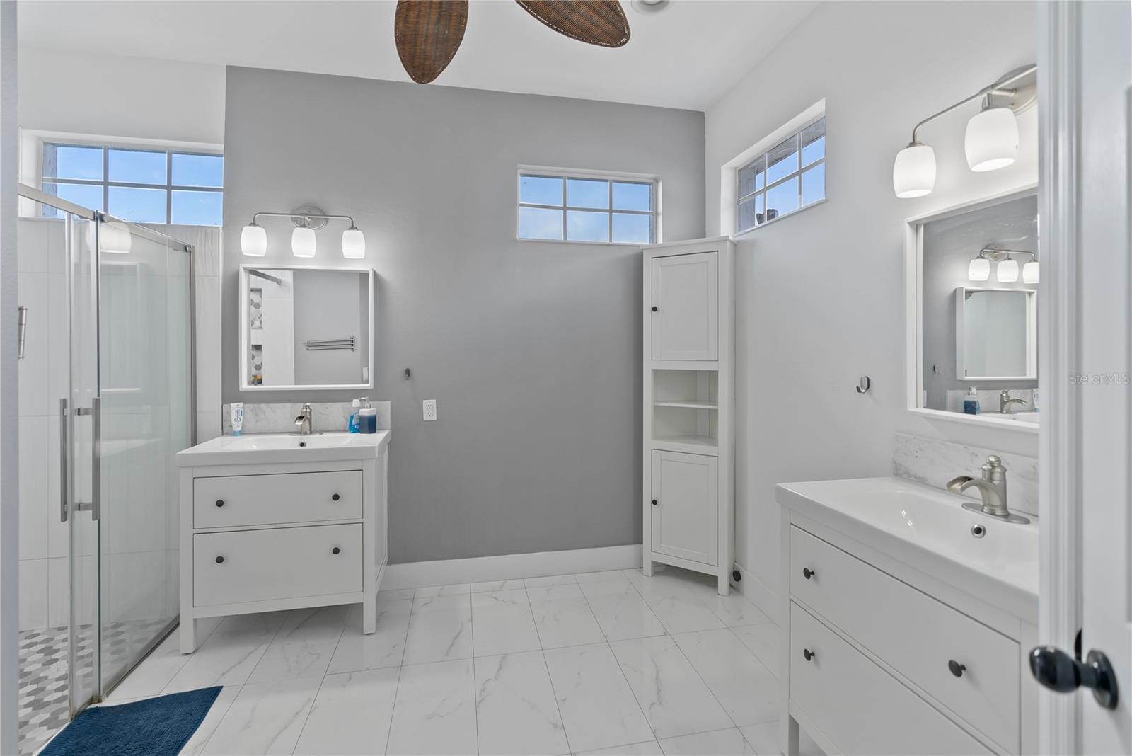 11813 HOLLY HOCK DR, LAKEWOOD RANCH, FL, 34202