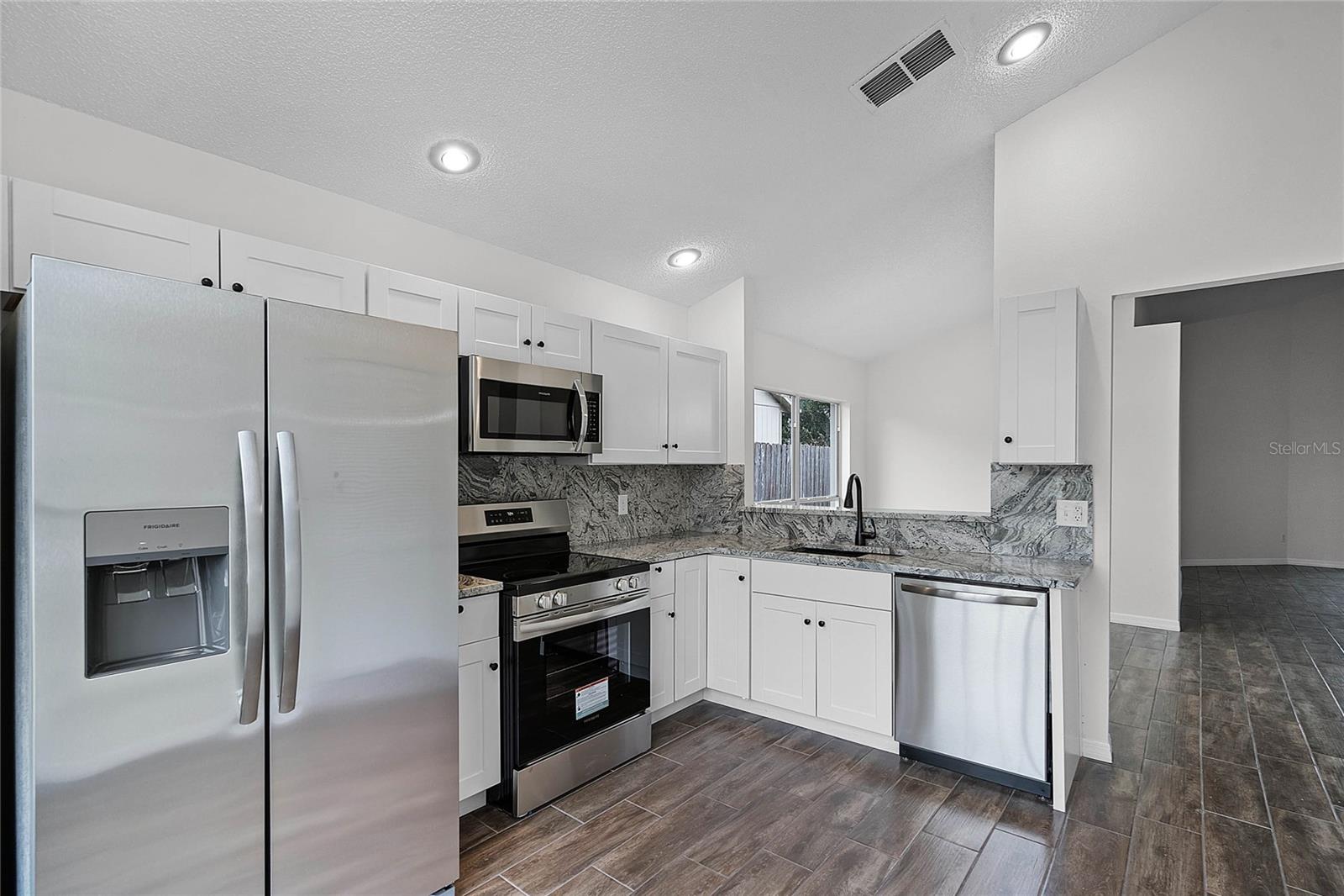 1932 GRASMERE DR, APOPKA, FL, 32703
