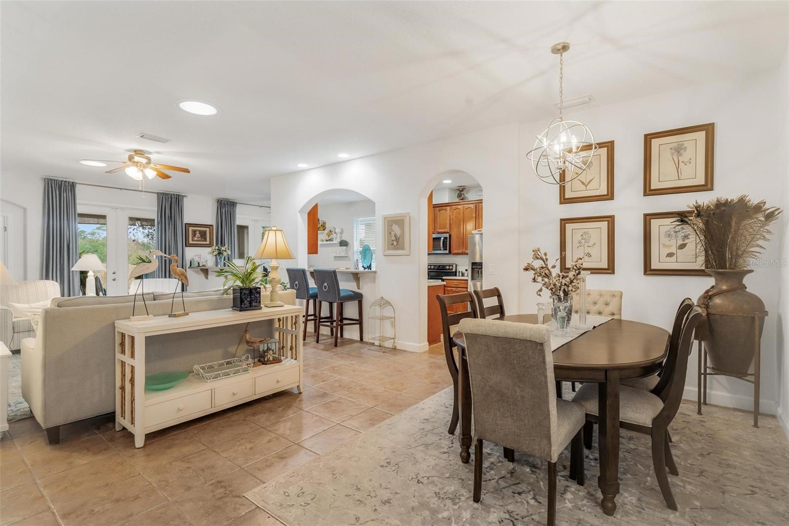 6342 SANDERS GROVE CIR, OKAHUMPKA, FL, 34762