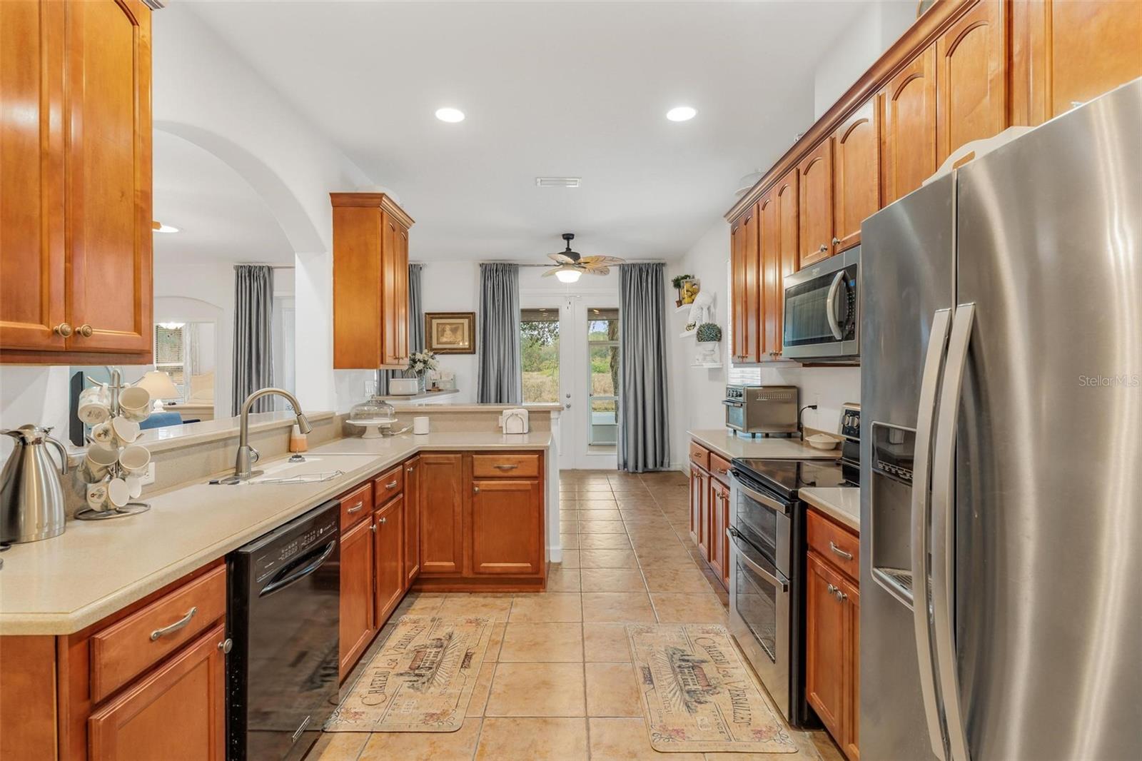 6342 SANDERS GROVE CIR, OKAHUMPKA, FL, 34762