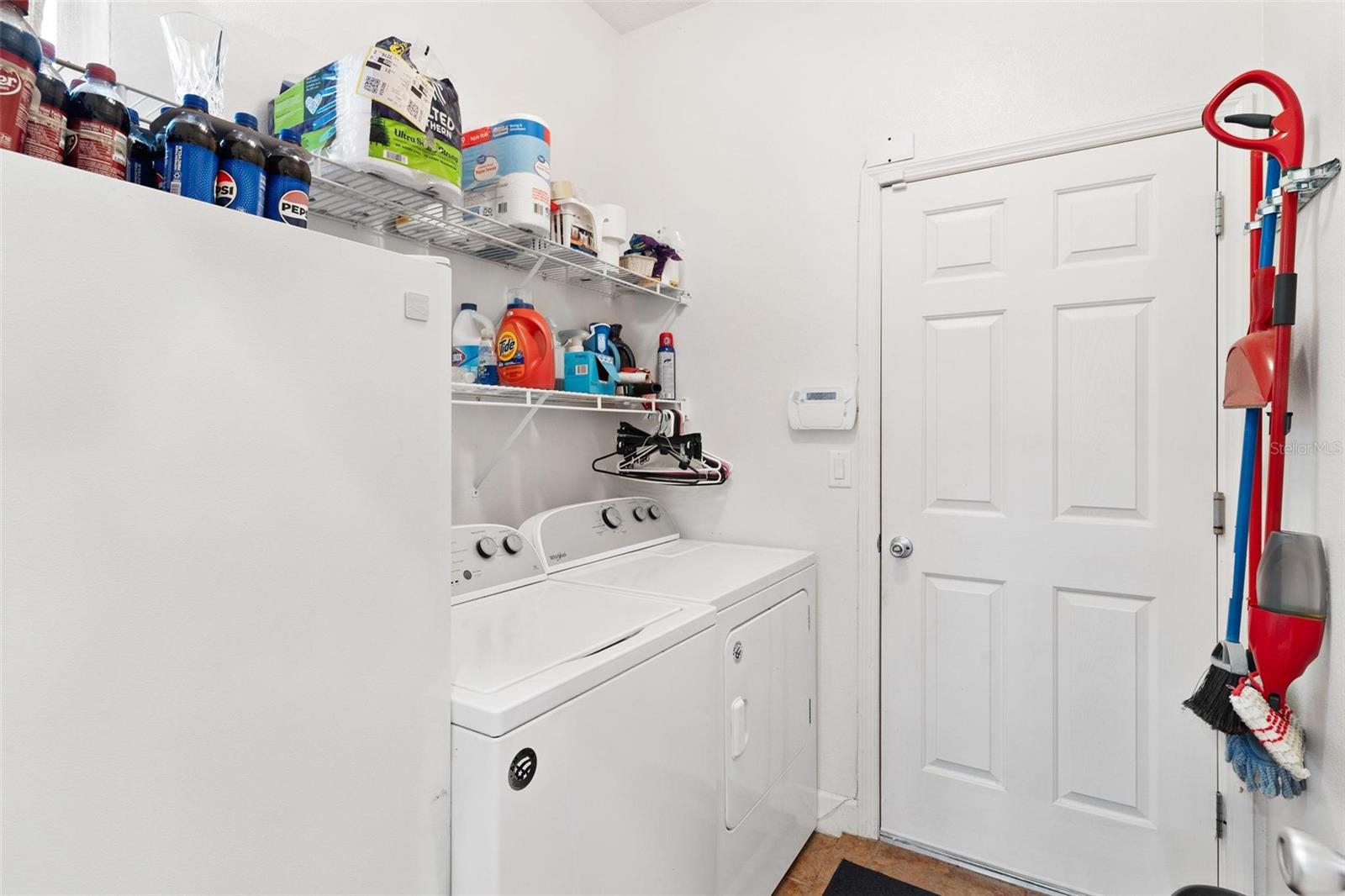 6342 SANDERS GROVE CIR, OKAHUMPKA, FL, 34762