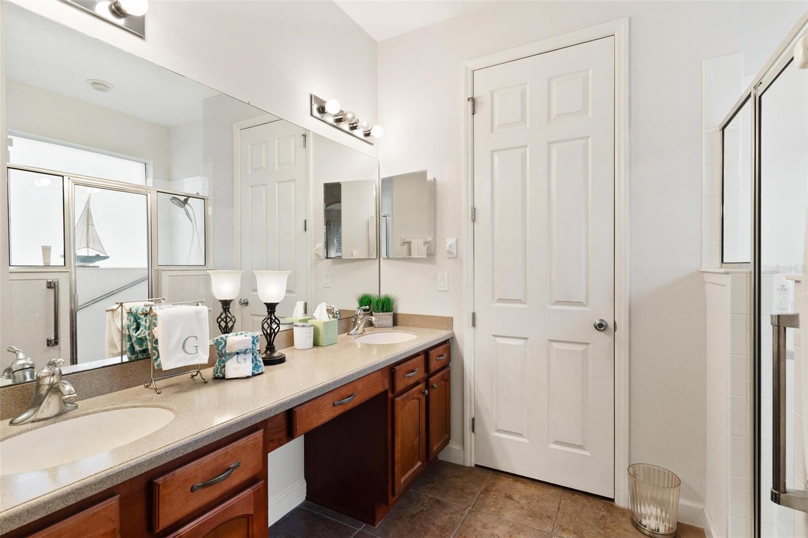 6342 SANDERS GROVE CIR, OKAHUMPKA, FL, 34762
