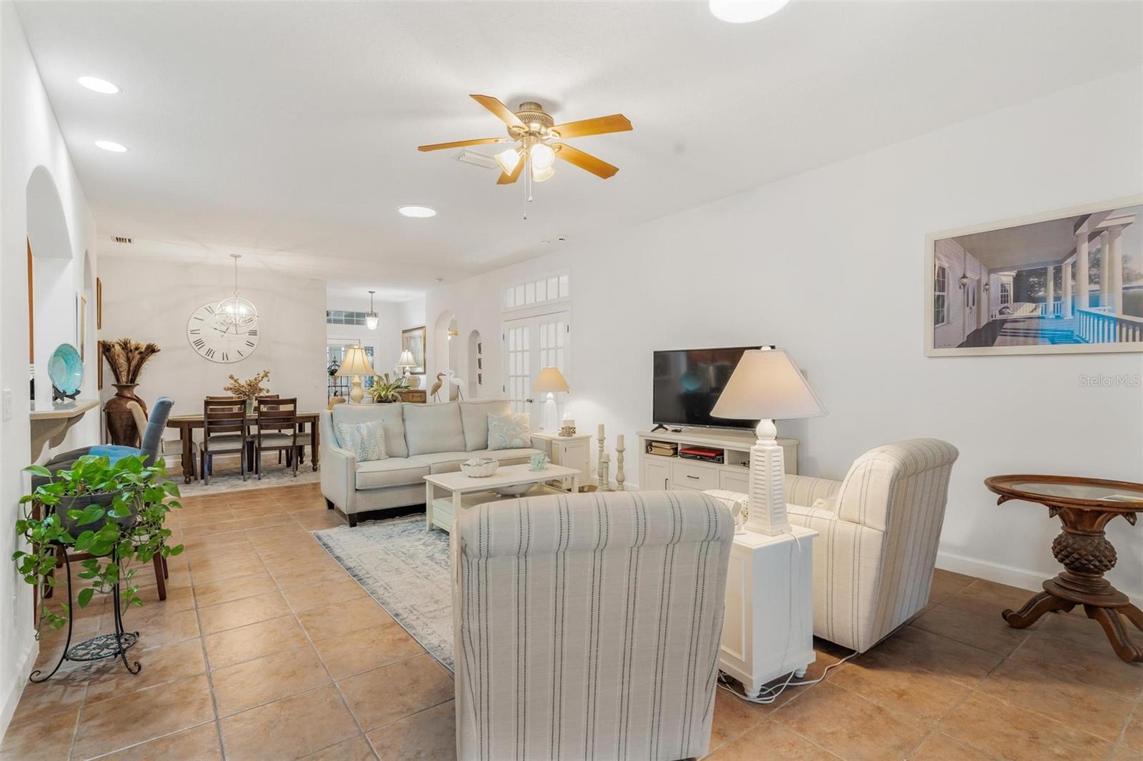 6342 SANDERS GROVE CIR, OKAHUMPKA, FL, 34762