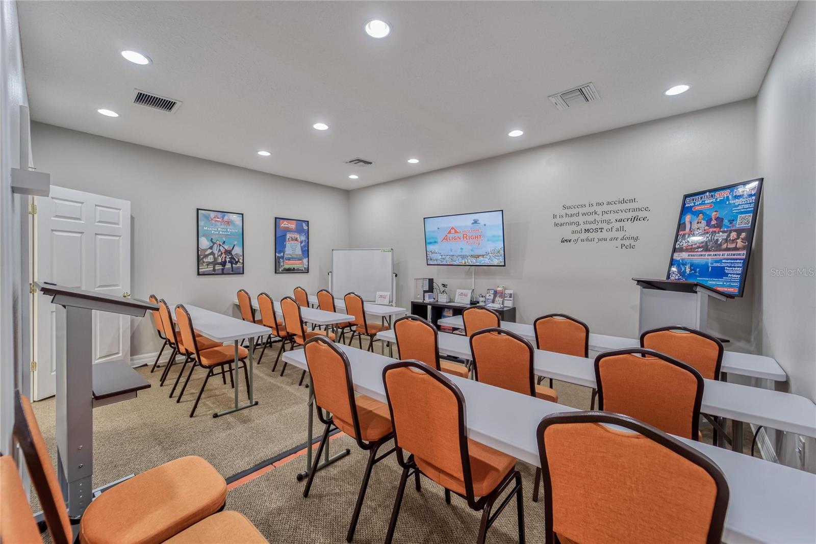 443 APOLLO BEACH BLVD #D, APOLLO BEACH, FL, 33572