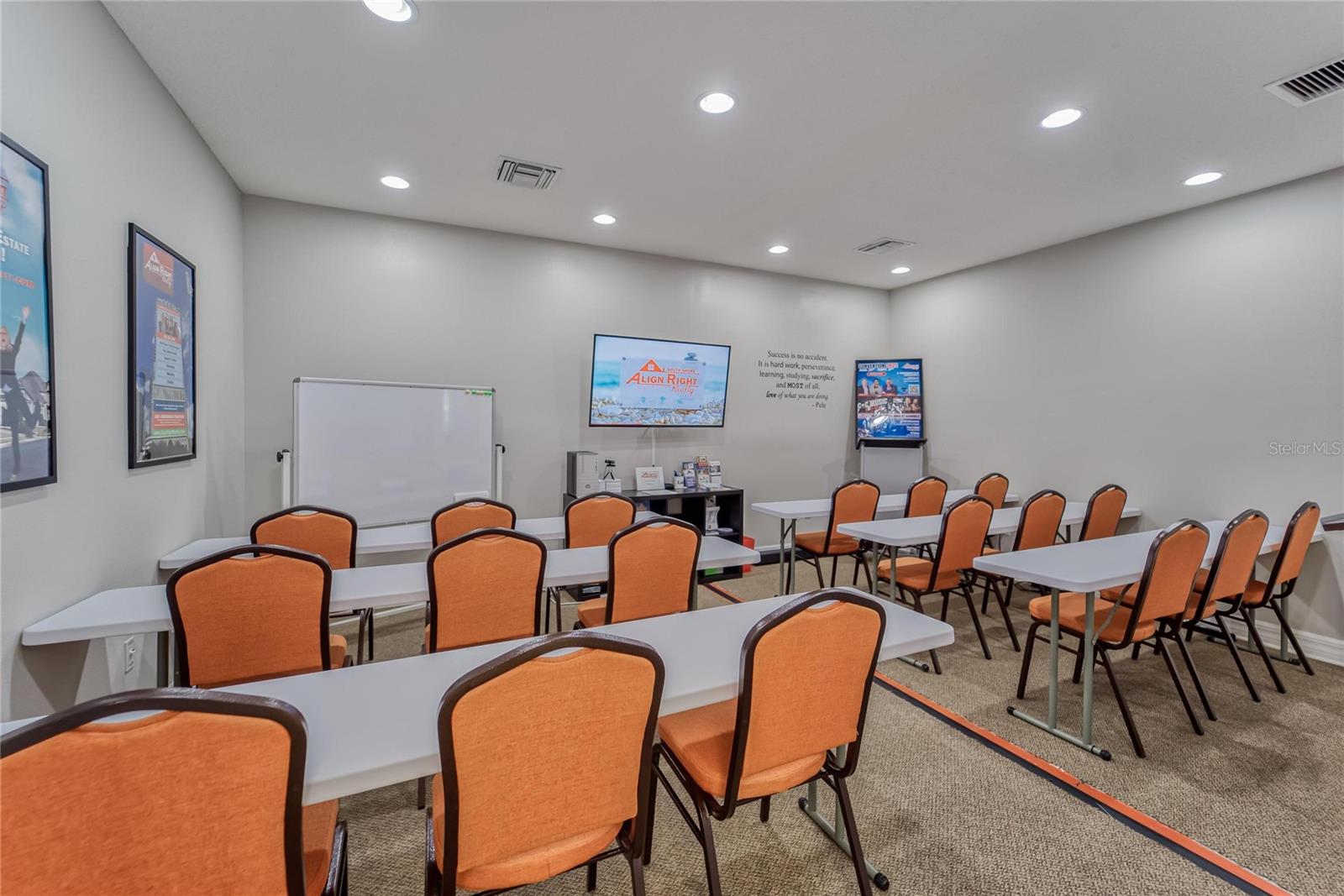 443 APOLLO BEACH BLVD #D, APOLLO BEACH, FL, 33572