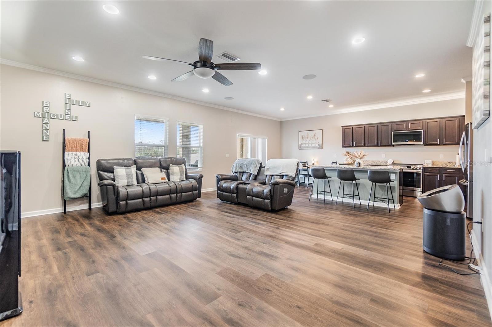 701 GARDEN OAKS SQ, SEFFNER, FL, 33584