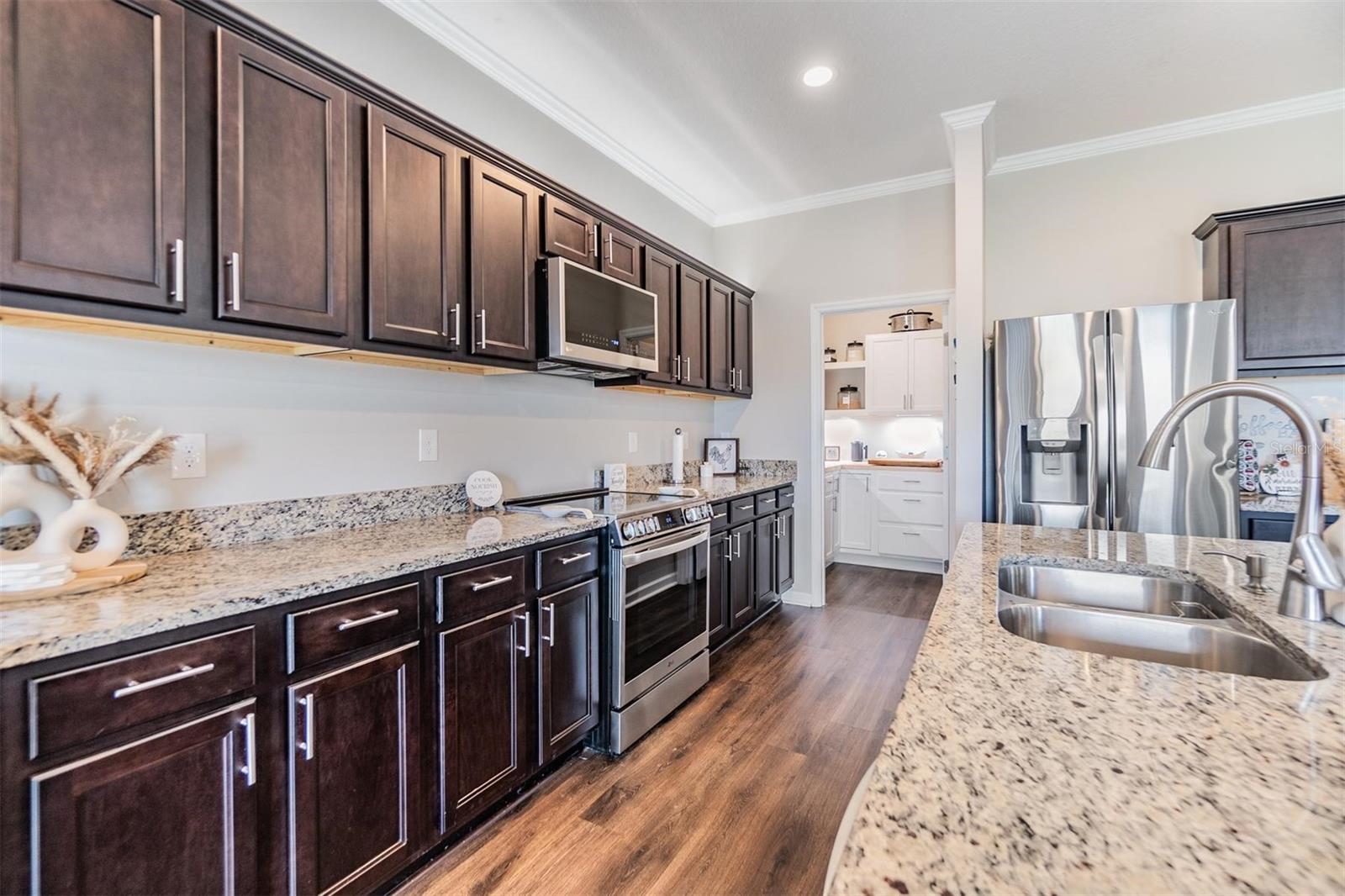 701 GARDEN OAKS SQ, SEFFNER, FL, 33584