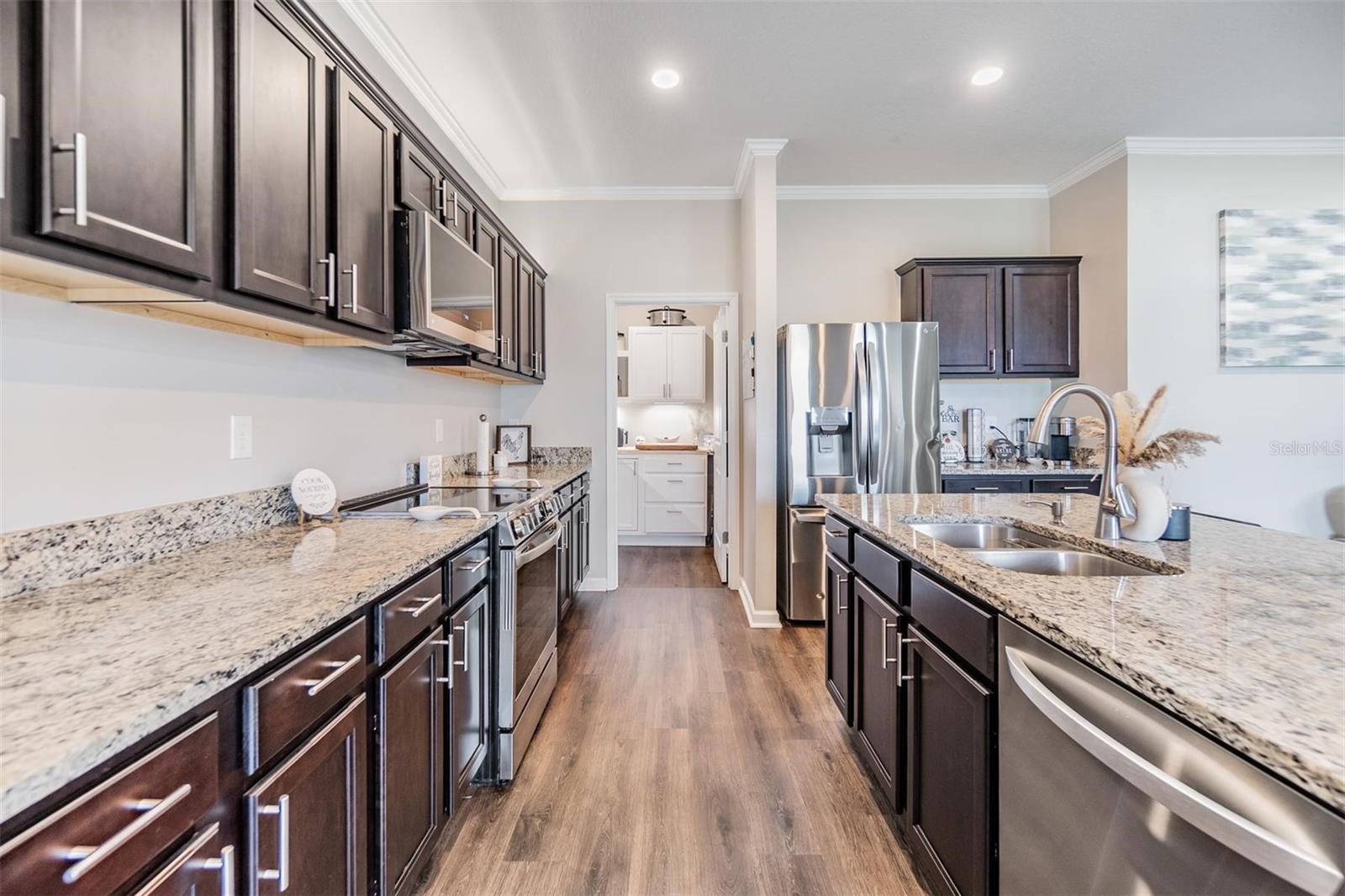 701 GARDEN OAKS SQ, SEFFNER, FL, 33584