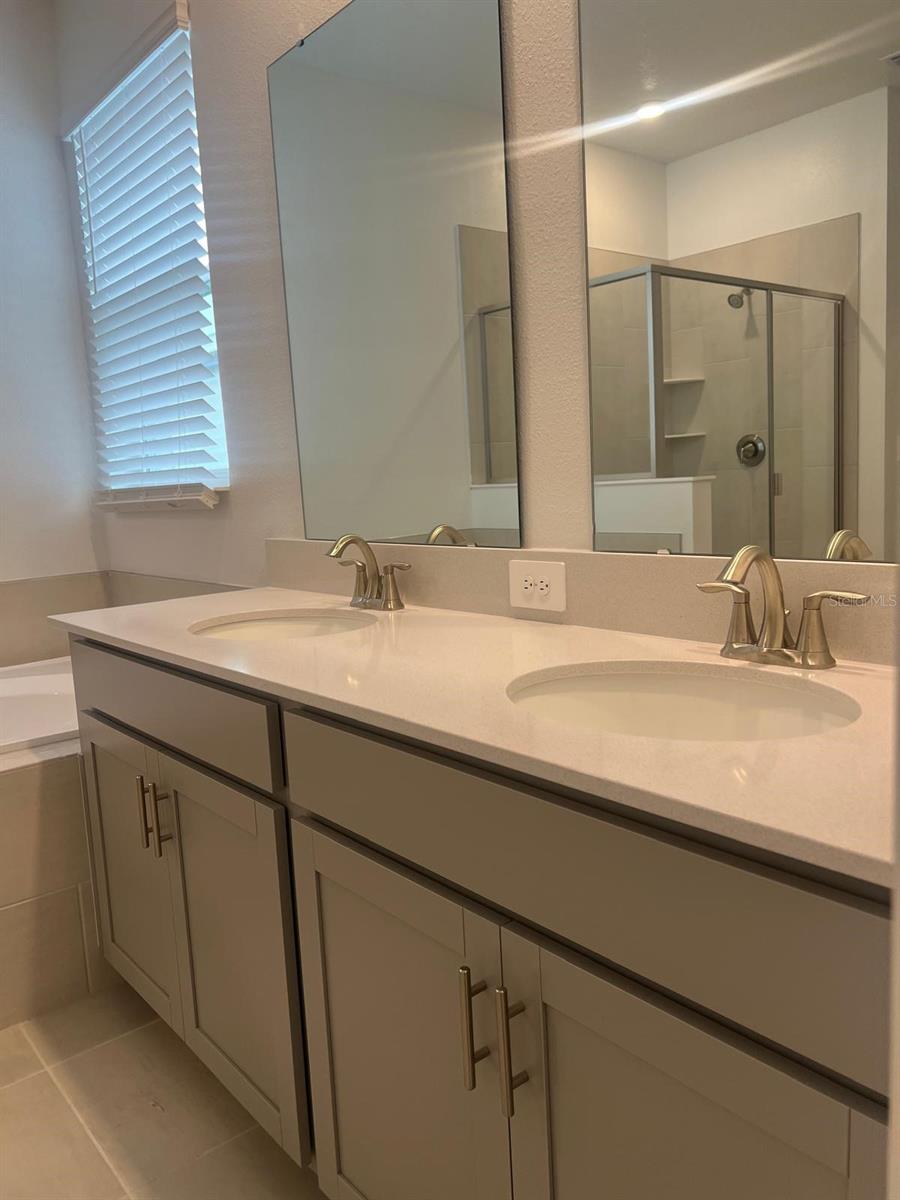 2410 RELAXING LN, KISSIMMEE, FL, 34744