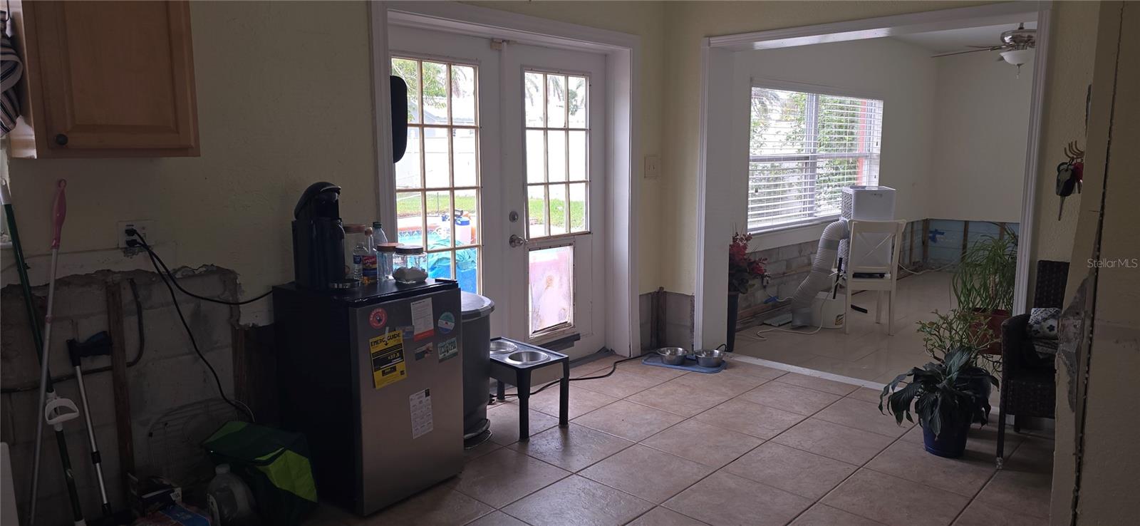 7063 S SHORE DR S, ST PETERSBURG, FL, 33707