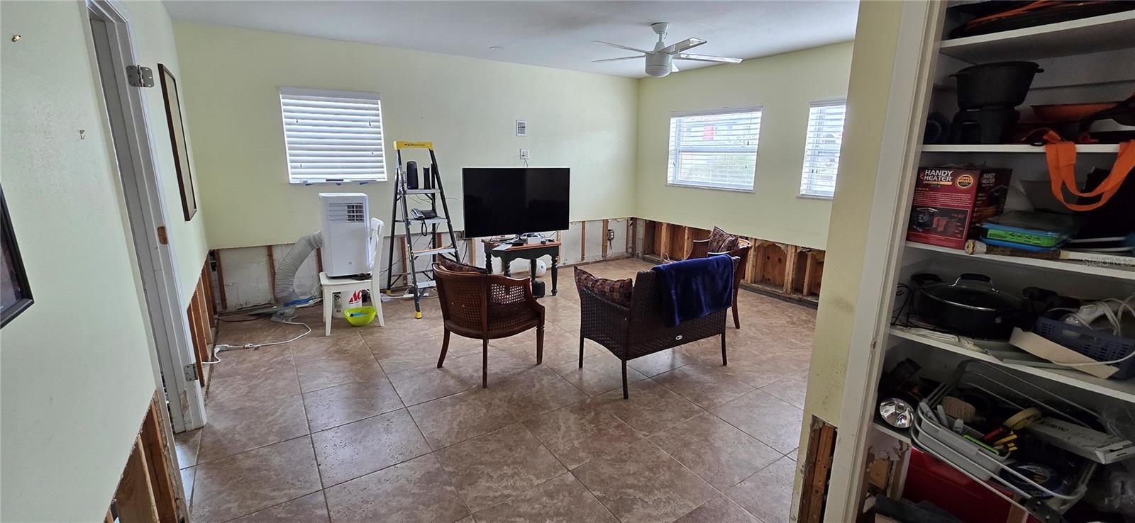 7063 S SHORE DR S, ST PETERSBURG, FL, 33707