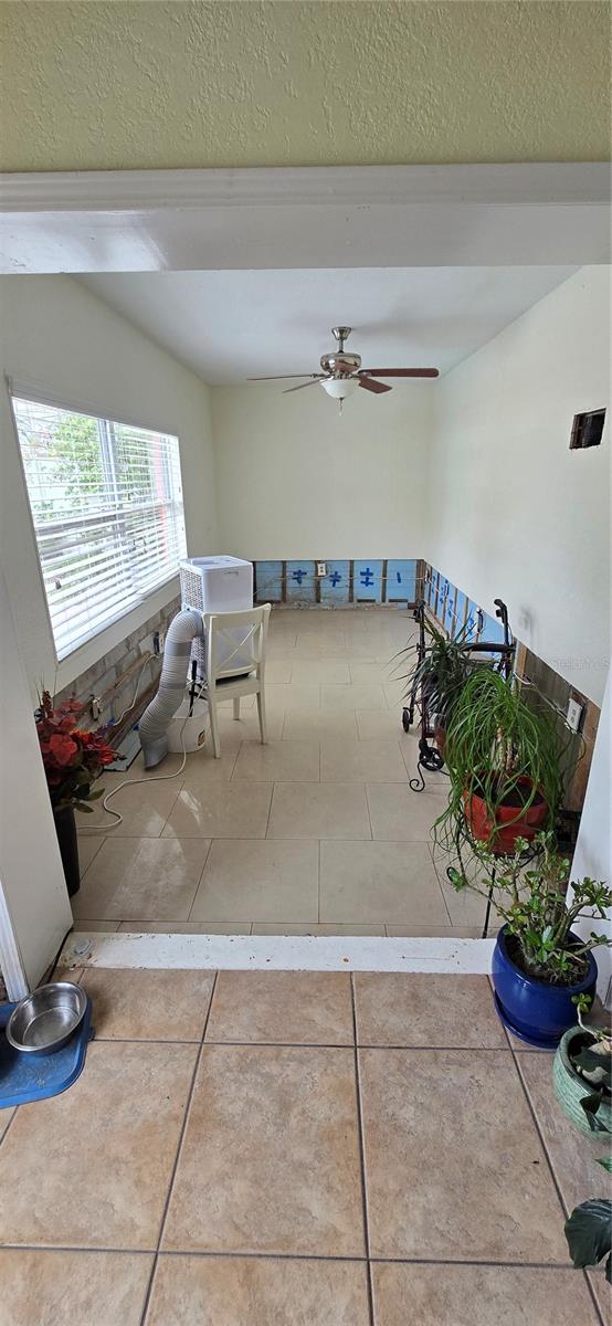 7063 S SHORE DR S, ST PETERSBURG, FL, 33707