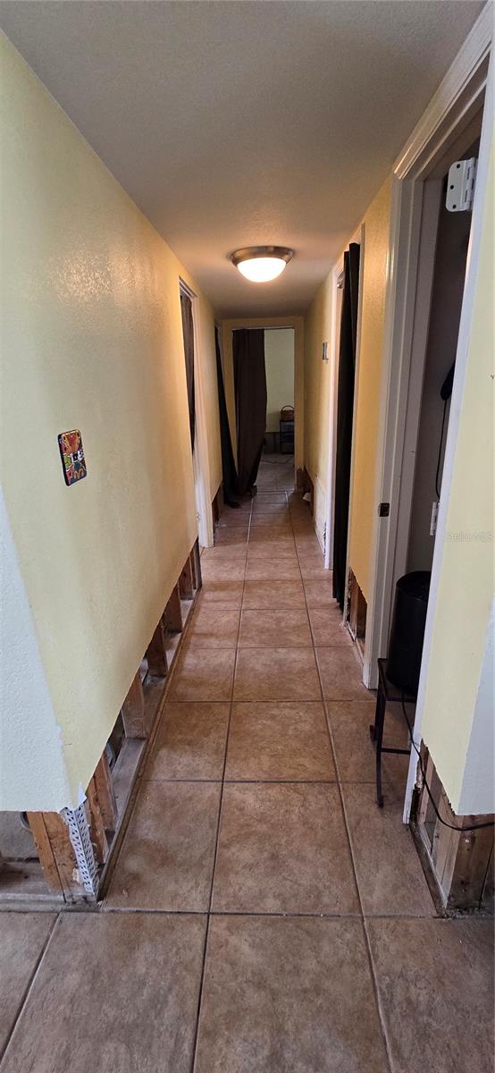 7063 S SHORE DR S, ST PETERSBURG, FL, 33707