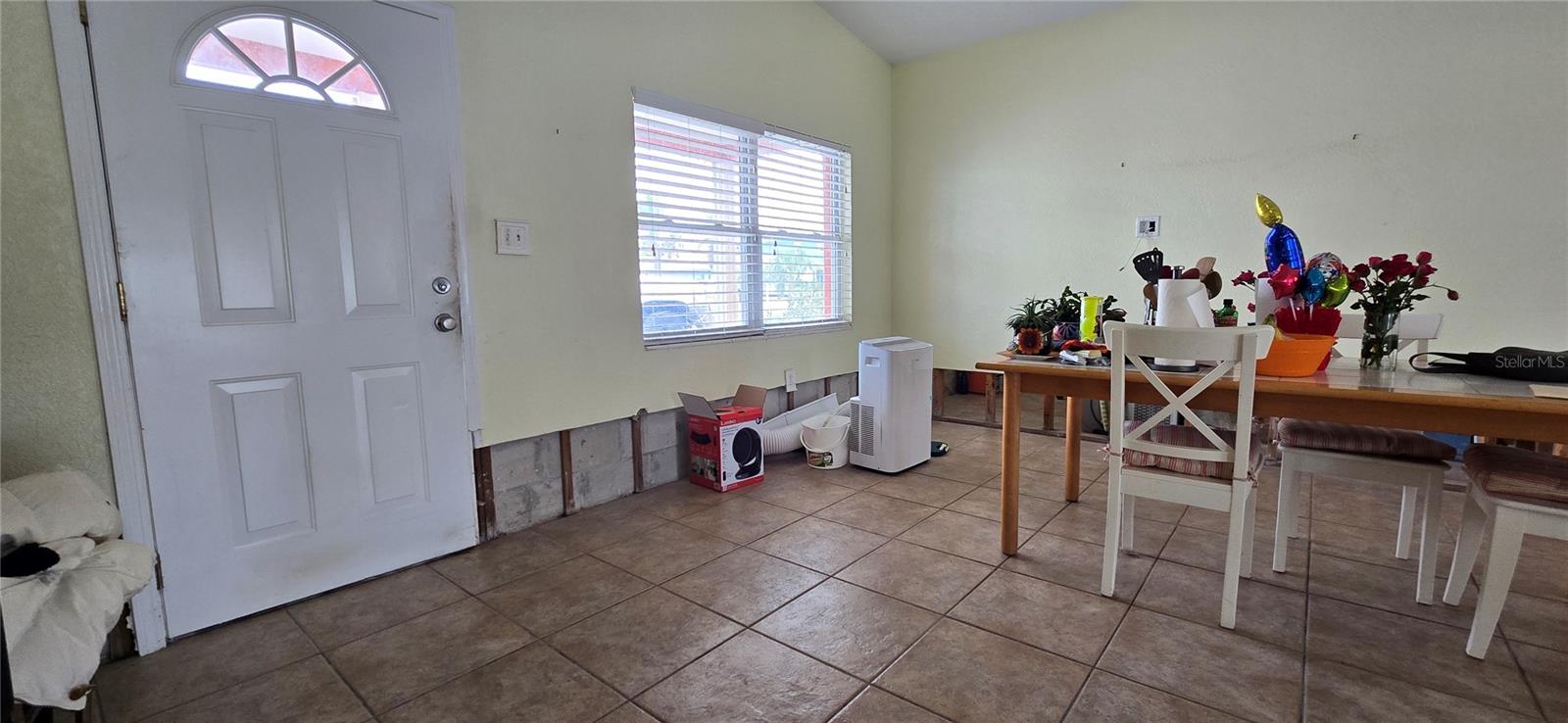 7063 S SHORE DR S, ST PETERSBURG, FL, 33707
