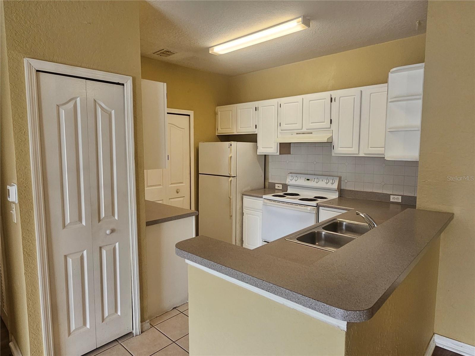 2537 MAITLAND CROSSING WAY #104, ORLANDO, FL, 32810
