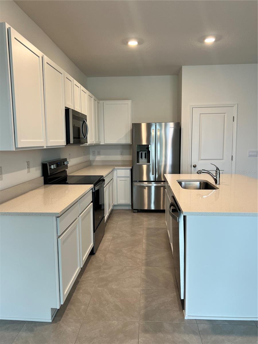 459 MANGROVE SHADE CIR, APOLLO BEACH, FL, 33572