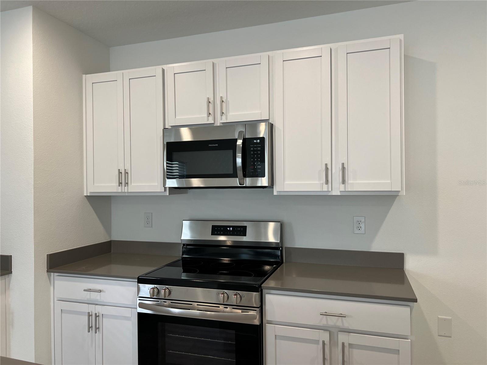 EVERBE, ORLANDO, FL, 32829