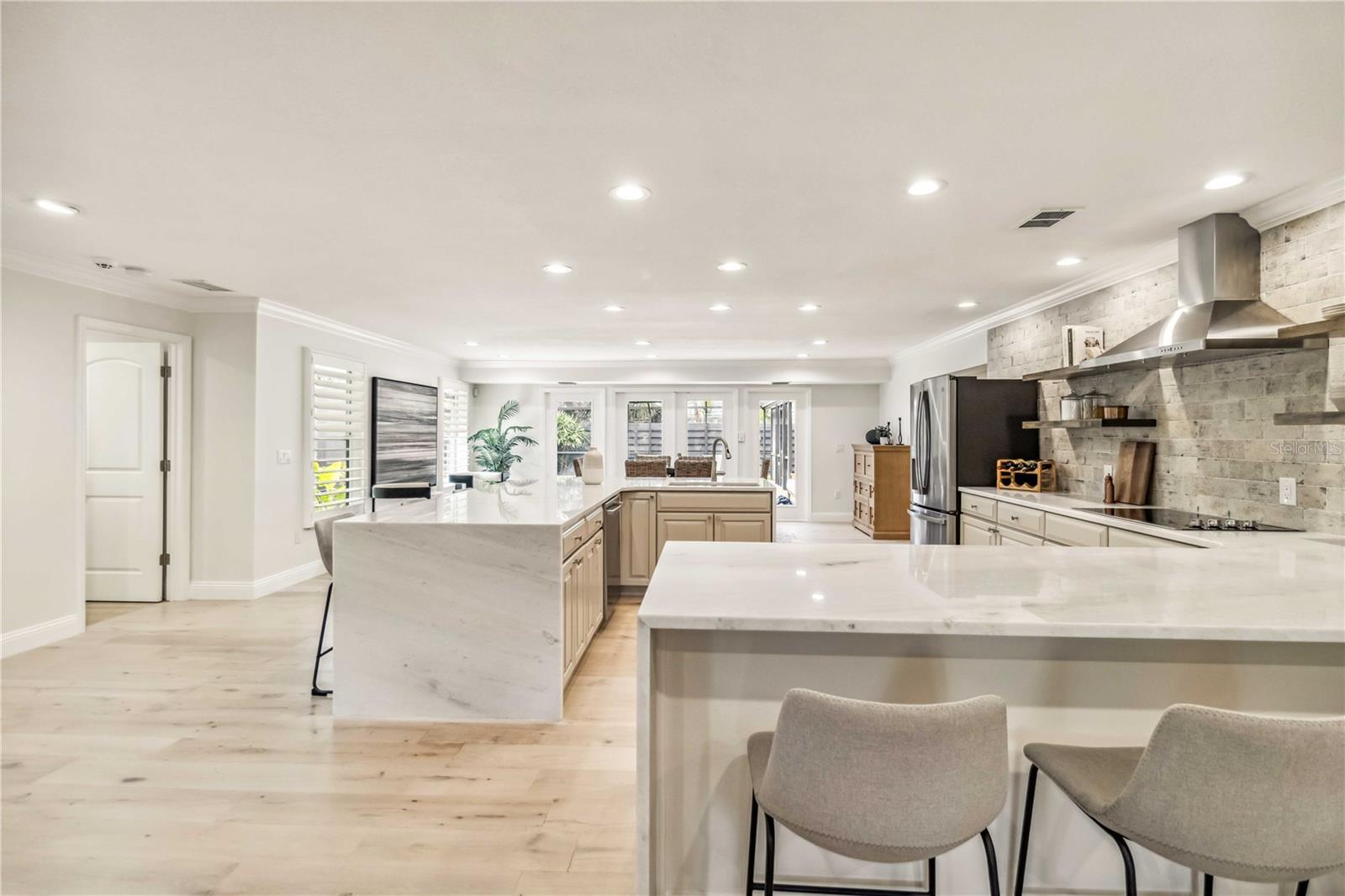 600 OWL WAY, SARASOTA, FL, 34236