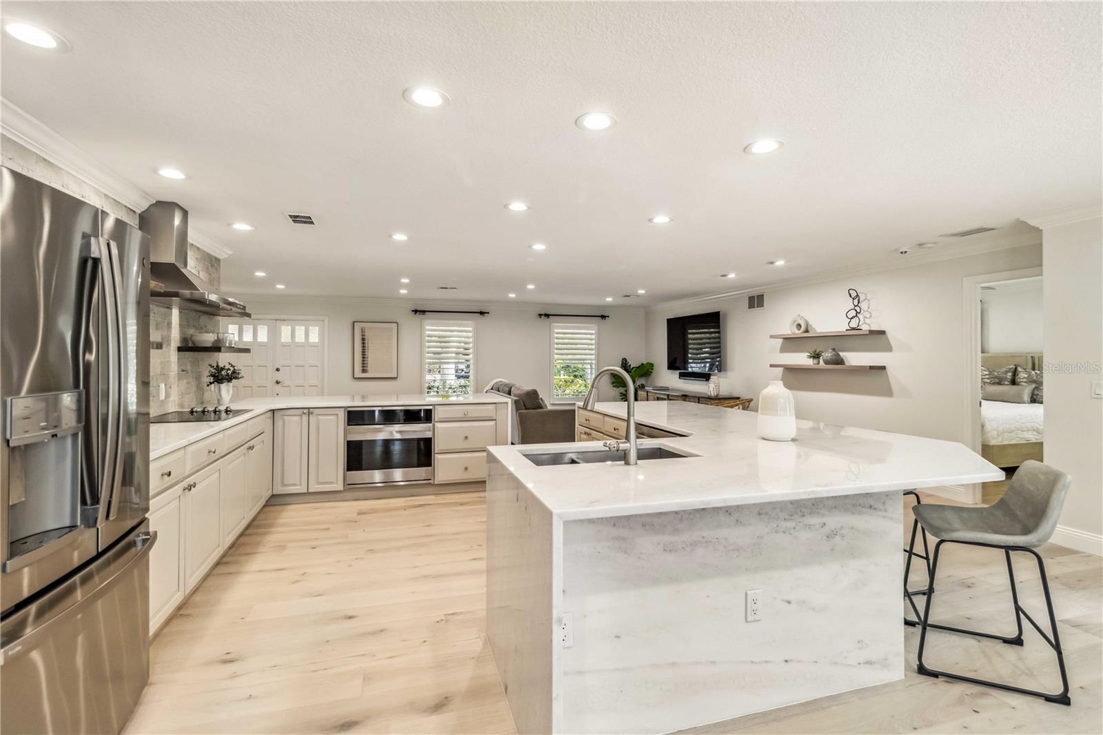 600 OWL WAY, SARASOTA, FL, 34236