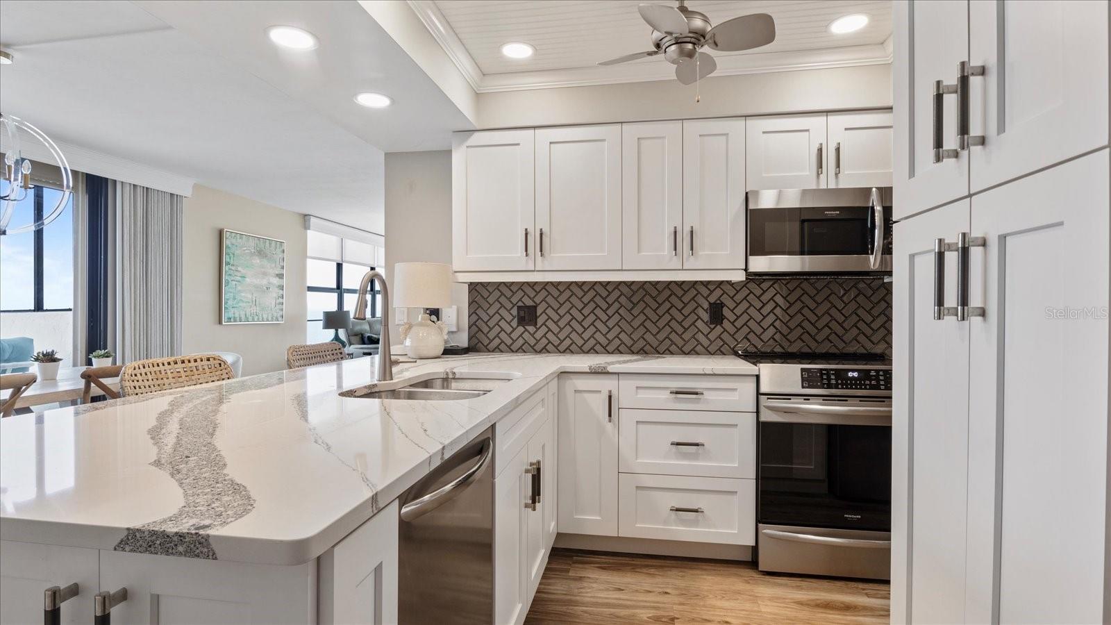 629 ALHAMBRA RD #604, VENICE, FL, 34285