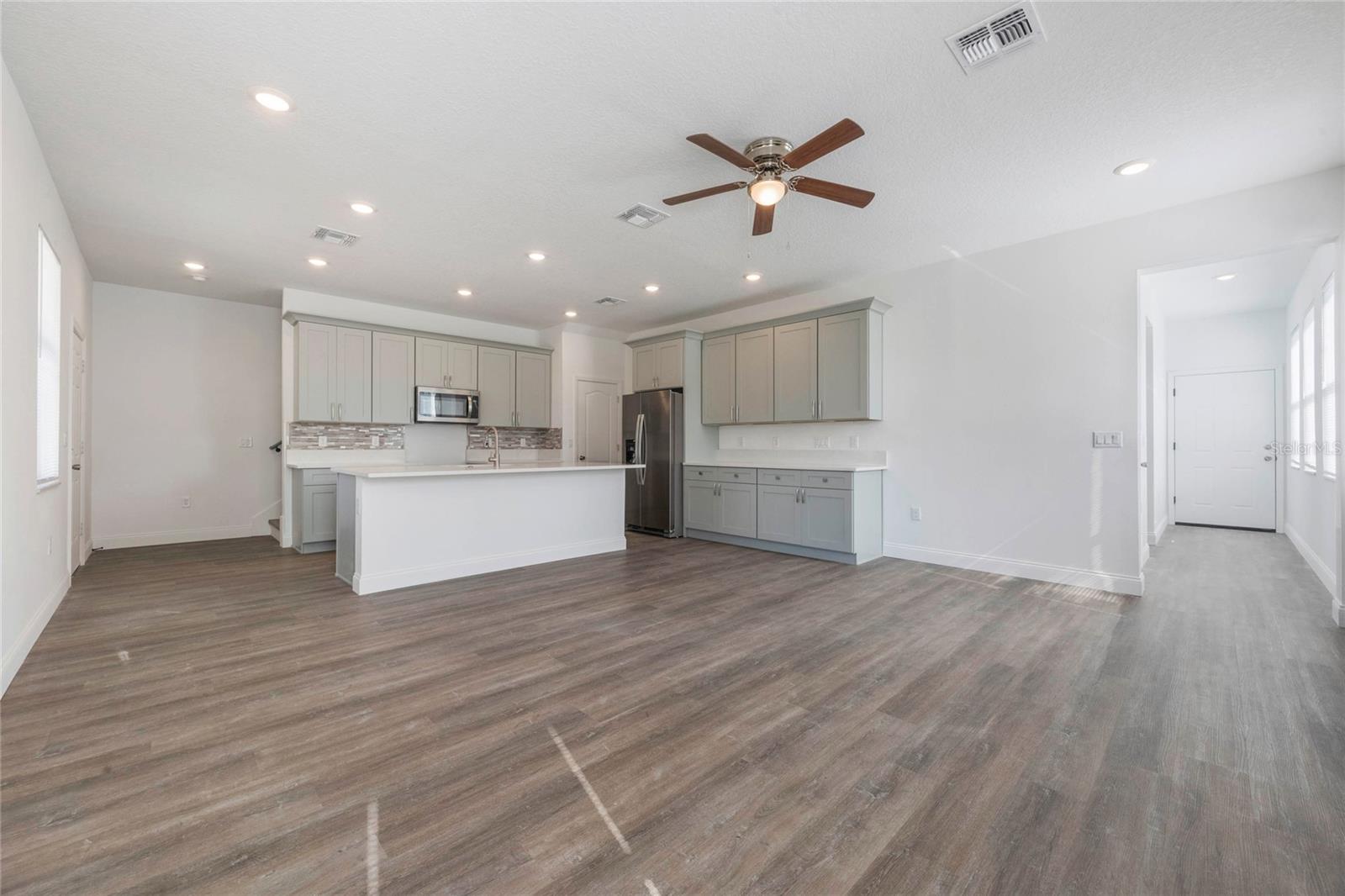 1707 MERTHIE DR, SANFORD, FL, 32771