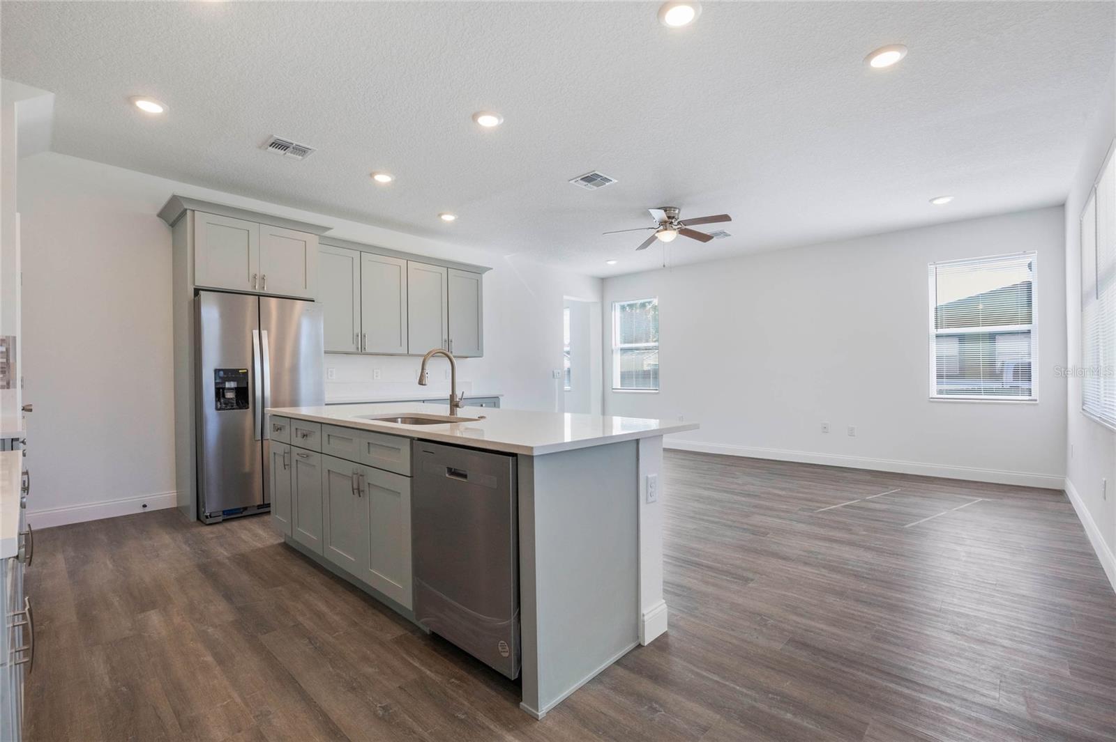 1707 MERTHIE DR, SANFORD, FL, 32771