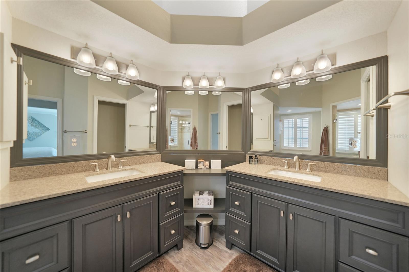 8377 PARKSIDE DR, ENGLEWOOD, FL, 34224