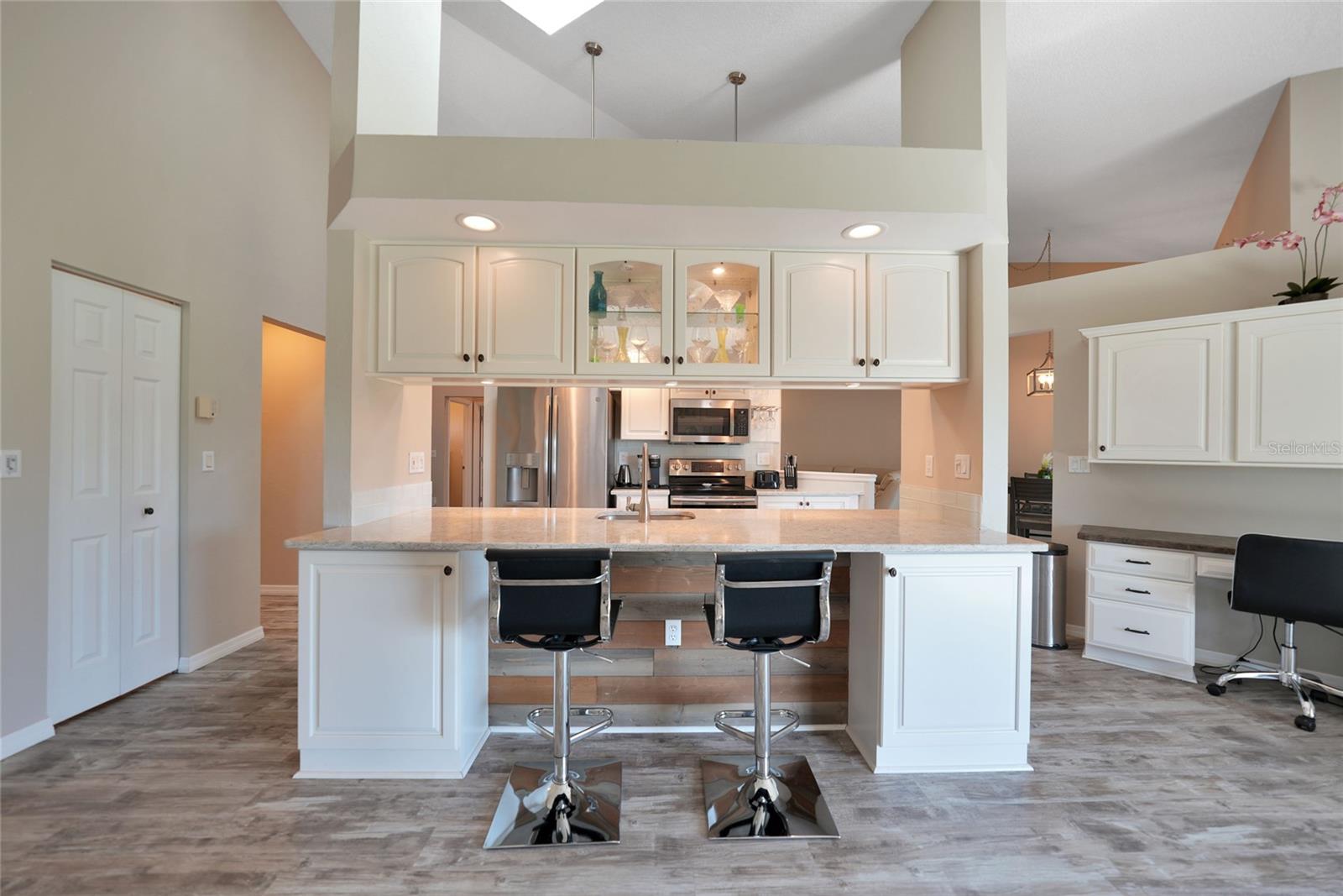 8377 PARKSIDE DR, ENGLEWOOD, FL, 34224