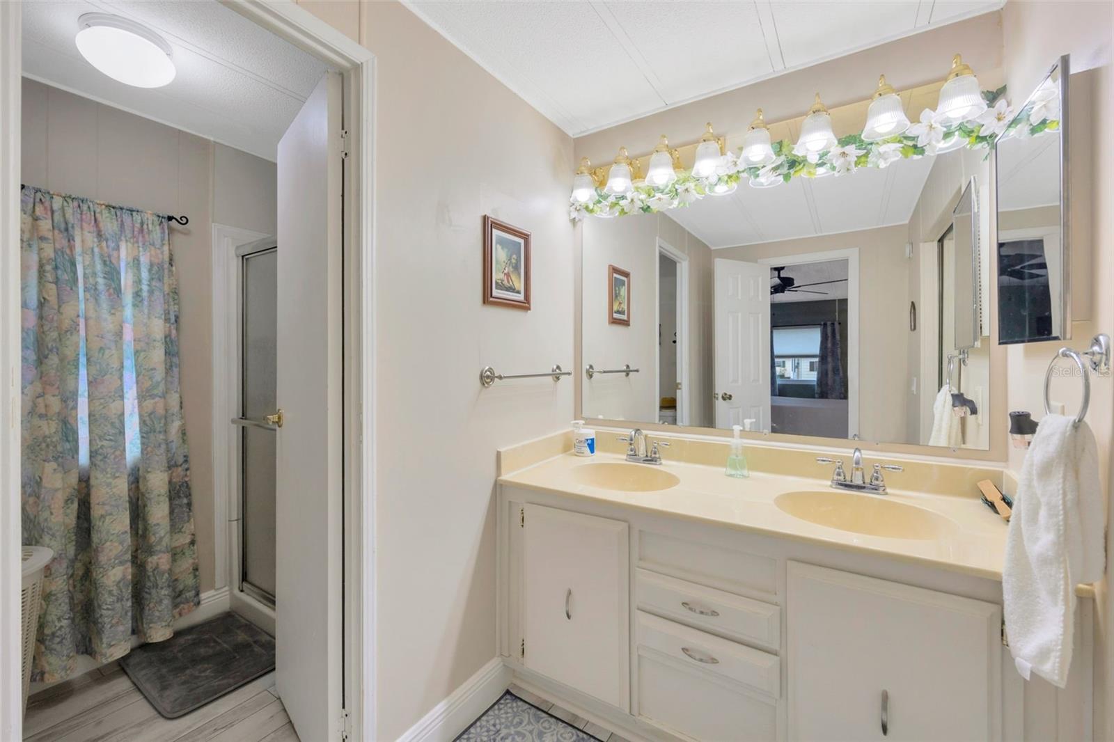 7406 WESTERN CIRCLE DR, BROOKSVILLE, FL, 34613