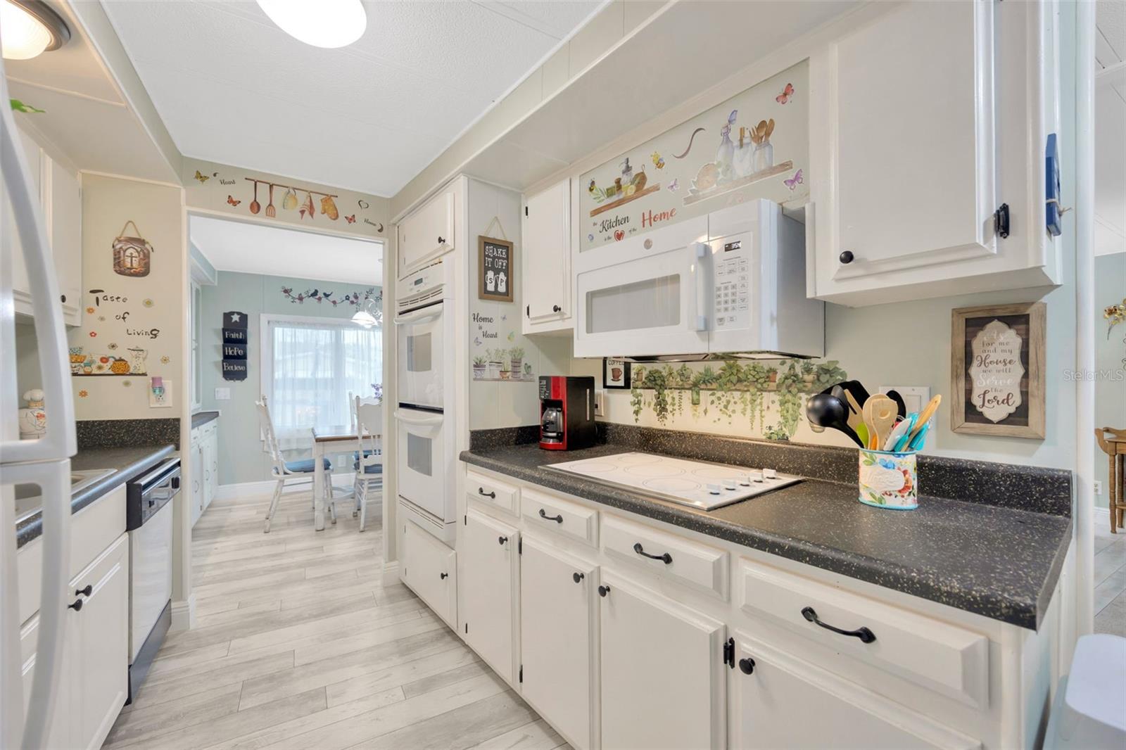 7406 WESTERN CIRCLE DR, BROOKSVILLE, FL, 34613