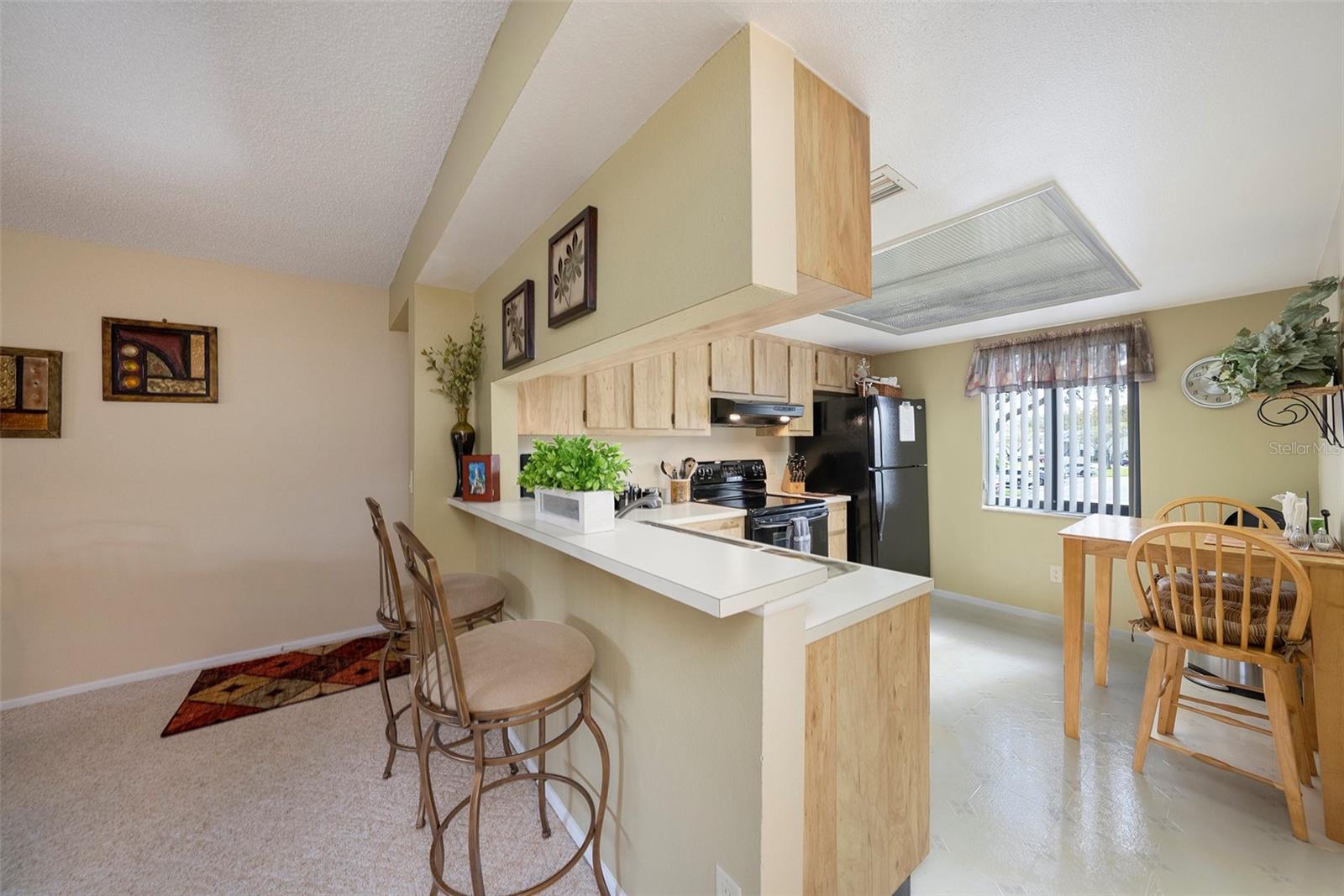 124 W CYPRESS CT, OLDSMAR, FL, 34677