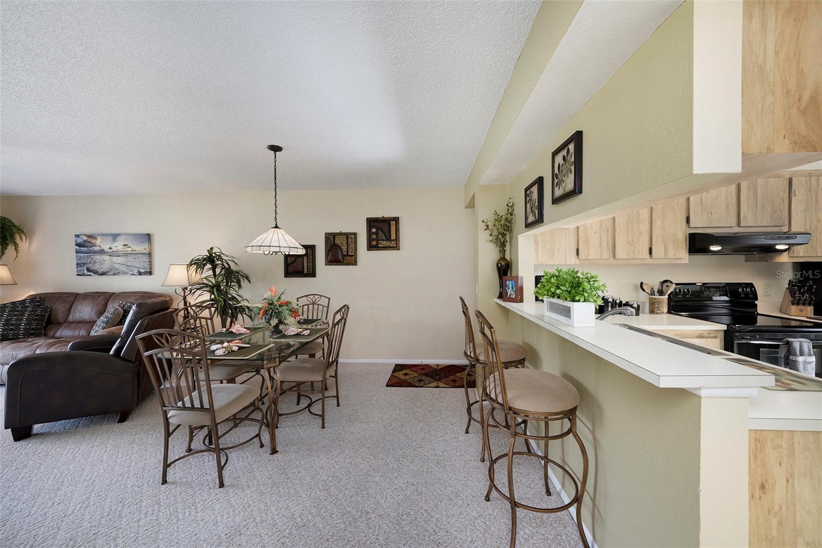 124 W CYPRESS CT, OLDSMAR, FL, 34677