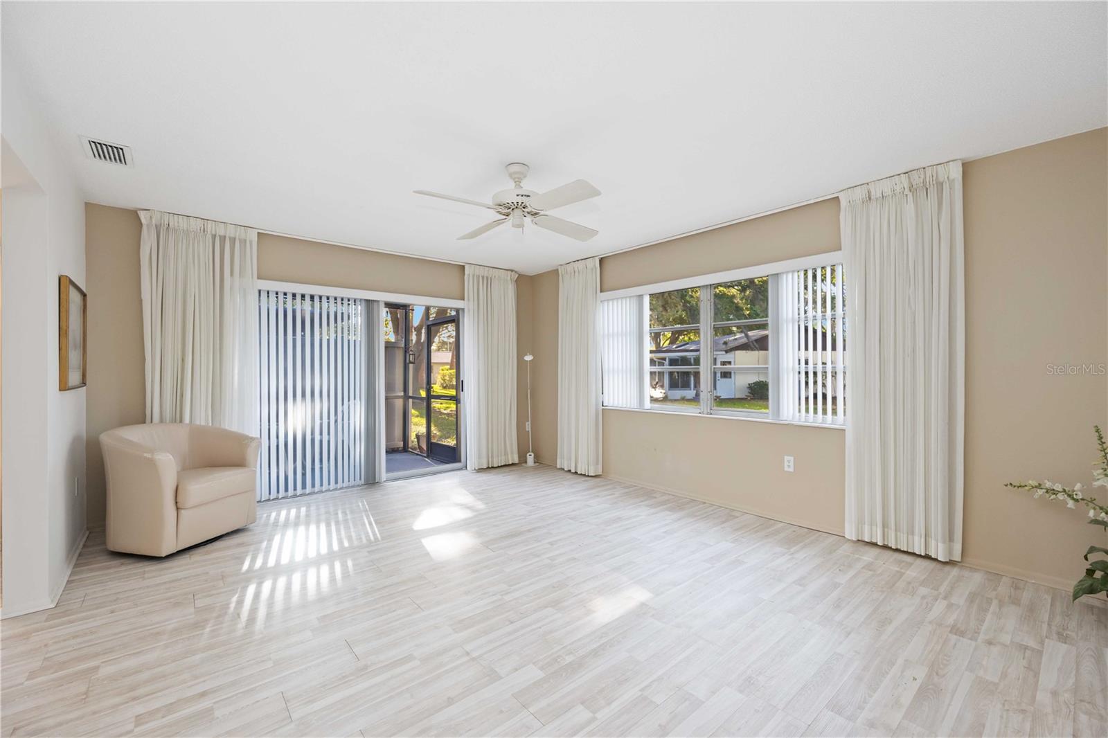 3530 TREE LINE DR #4, SARASOTA, FL, 34231
