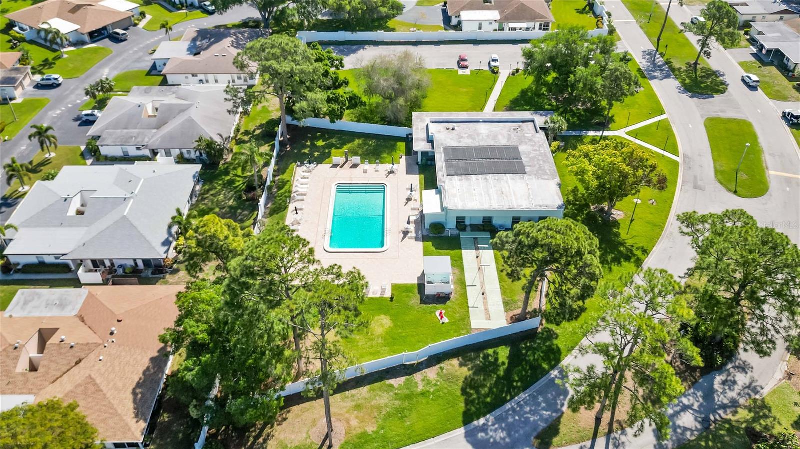 3530 TREE LINE DR #4, SARASOTA, FL, 34231